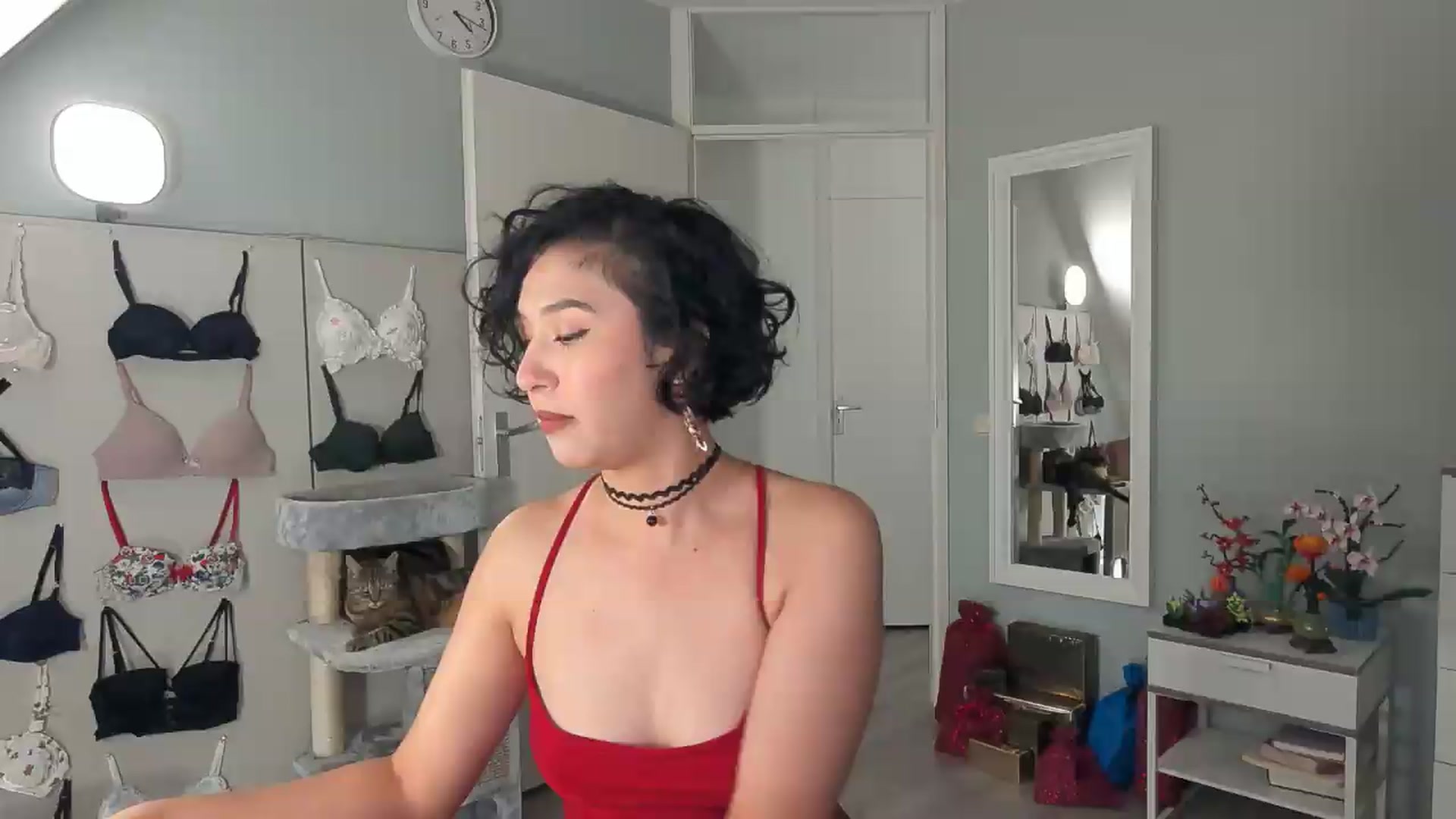Gallery image thumbnail from MissFine's myfreecams stream on, 08/10/2026, 06:33 image 3 of 20