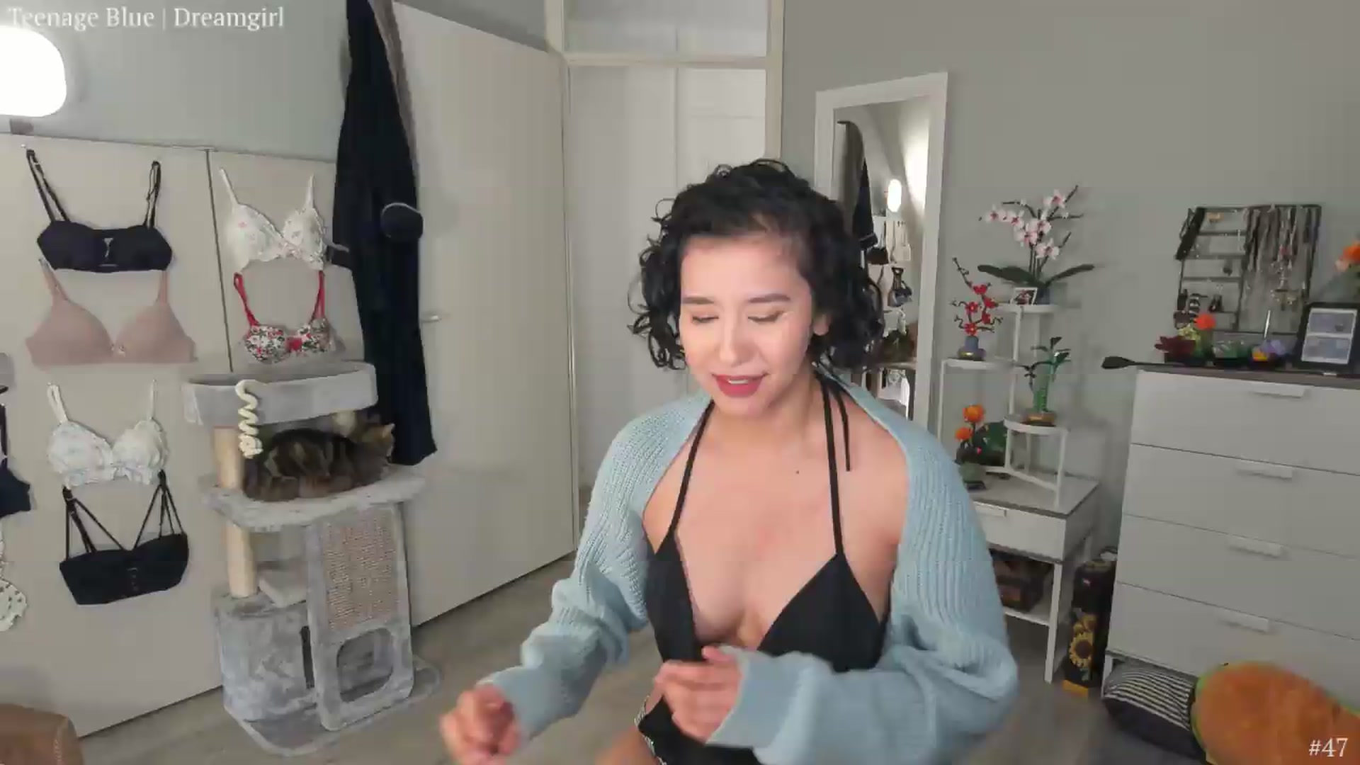 Gallery image thumbnail from MissFine's myfreecams stream on, 09/06/2026, 03:14 image 5 of 20