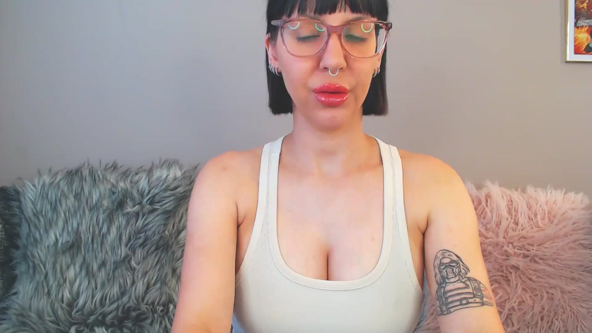 Gallery image thumbnail from MissFit_Amy's myfreecams stream on, 06/19/2025, 10:52 image 17 of 20