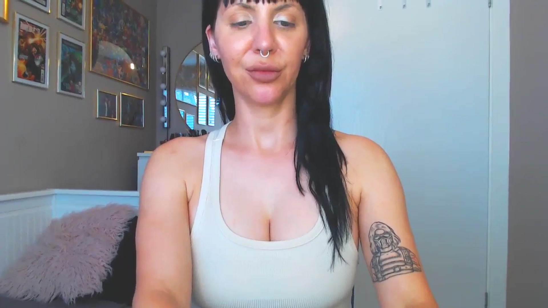 Gallery image thumbnail from MissFit_Amy's myfreecams stream on, 06/28/2025, 16:38 image 8 of 20