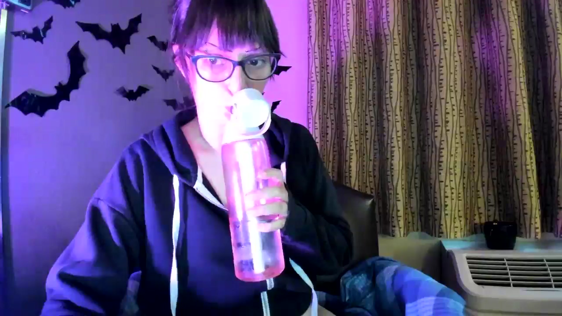 Gallery image thumbnail from MissFrankie's myfreecams stream on, 12/22/2025, 16:20 image 11 of 20