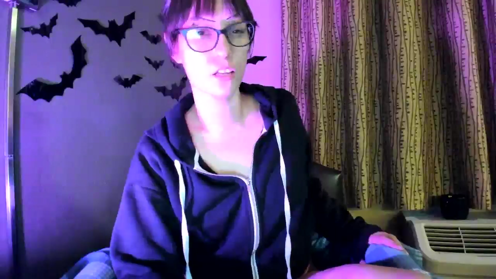 Gallery image thumbnail from MissFrankie's myfreecams stream on, 12/22/2025, 16:20 image 3 of 20