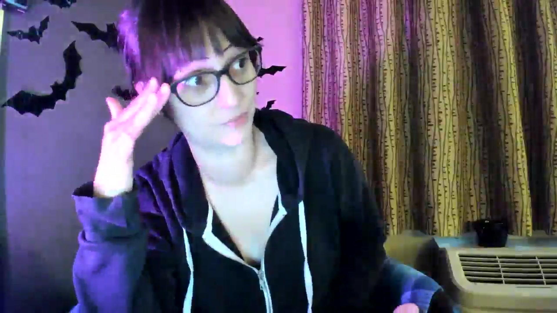 Gallery image thumbnail from MissFrankie's myfreecams stream on, 12/22/2025, 16:20 image 9 of 20
