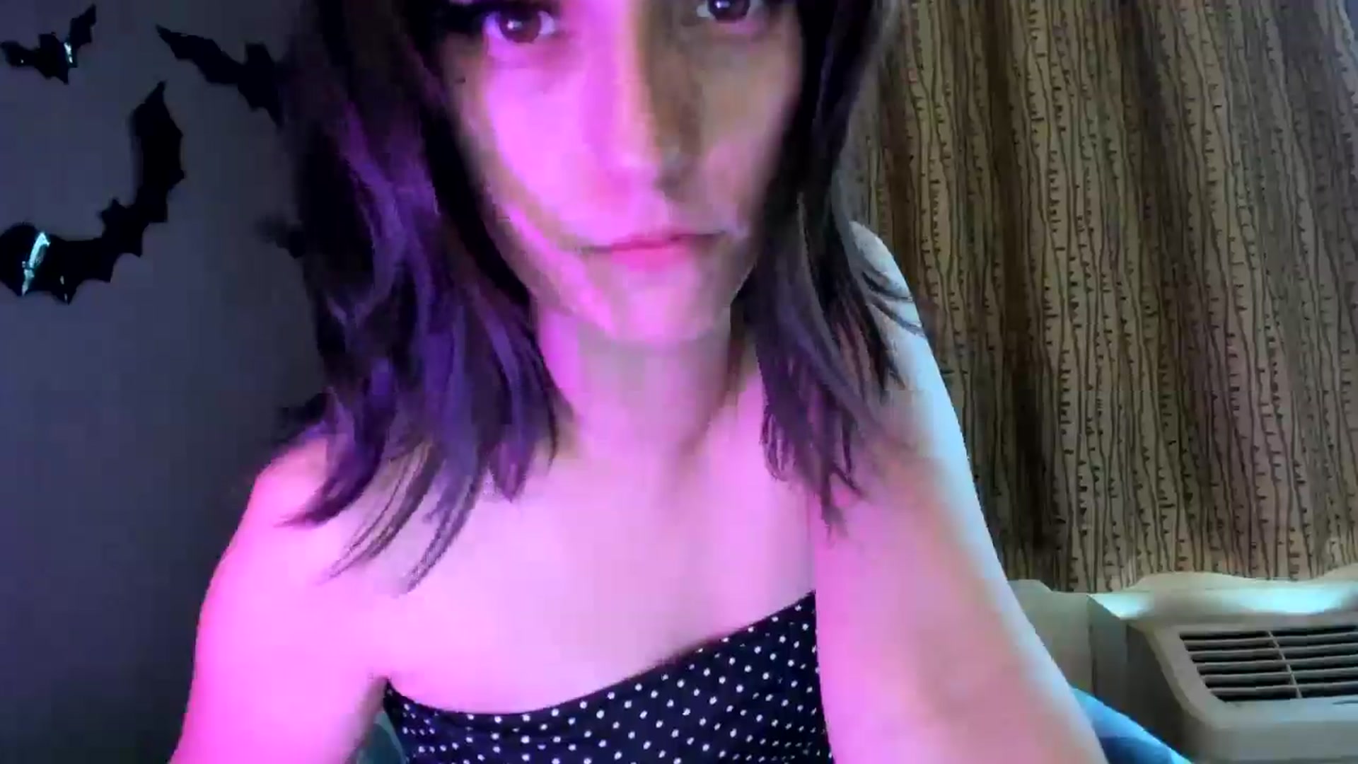 Gallery image thumbnail from MissFrankie's myfreecams stream on, 12/23/2025, 16:48 image 15 of 20