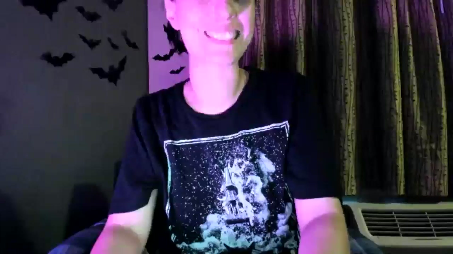 Gallery image thumbnail from MissFrankie's myfreecams stream on, 04/12/2026, 13:42 image 12 of 20
