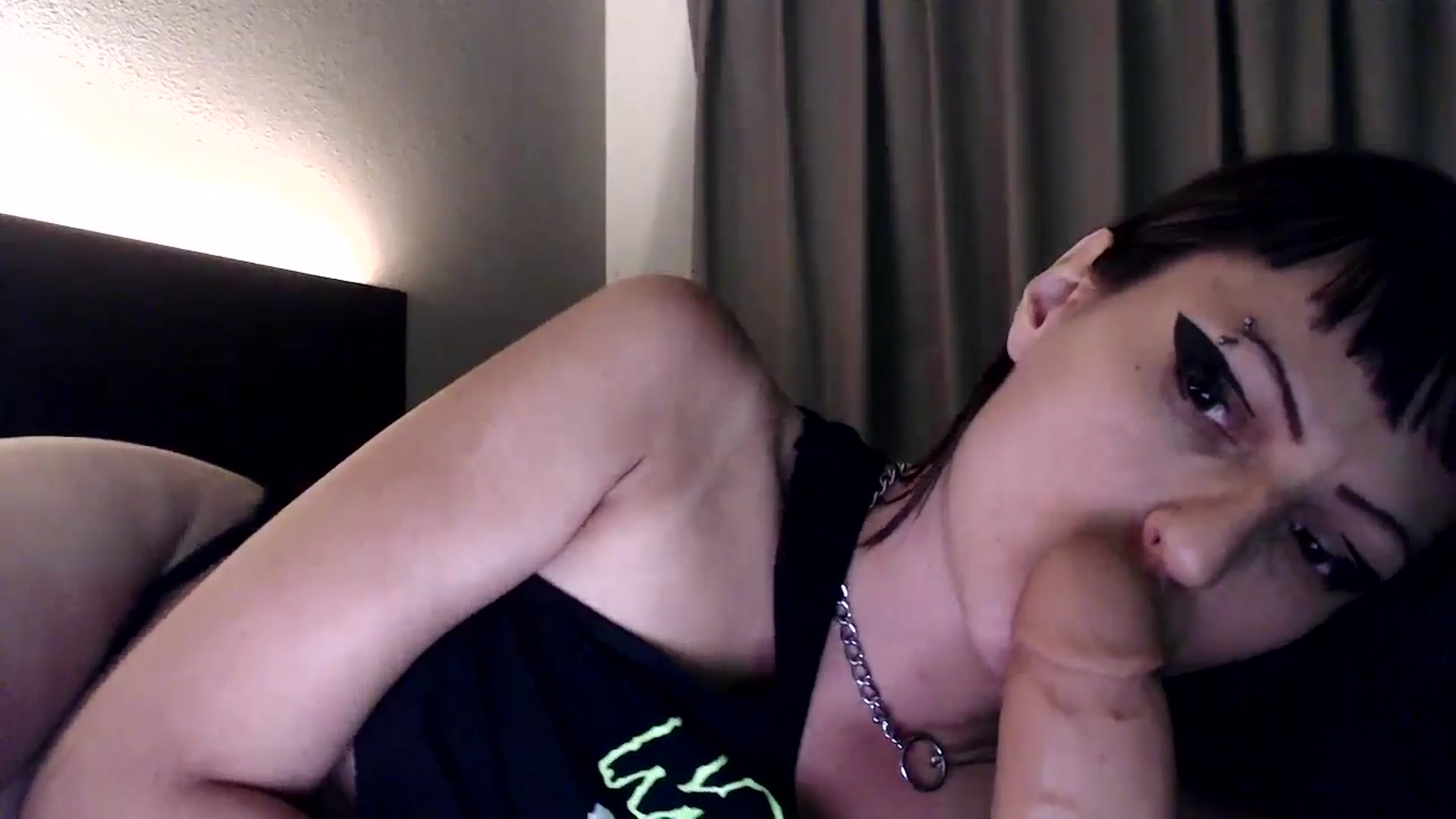 Gallery image thumbnail from MissFrankie_'s myfreecams stream on, 07/28/2024, 10:26 image 18 of 20