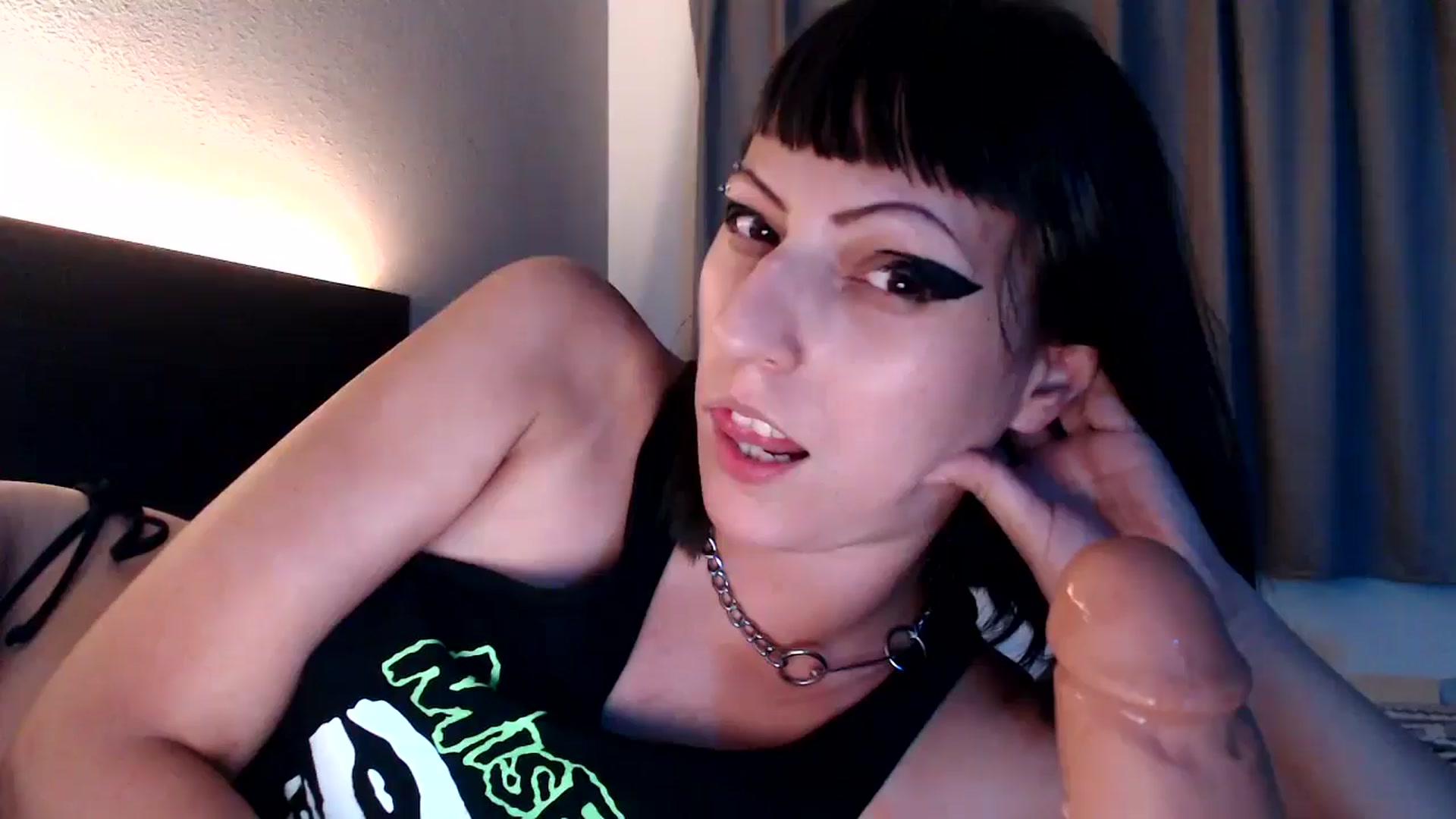 Gallery image thumbnail from MissFrankie_'s myfreecams stream on, 07/28/2024, 11:15 image 1 of 20