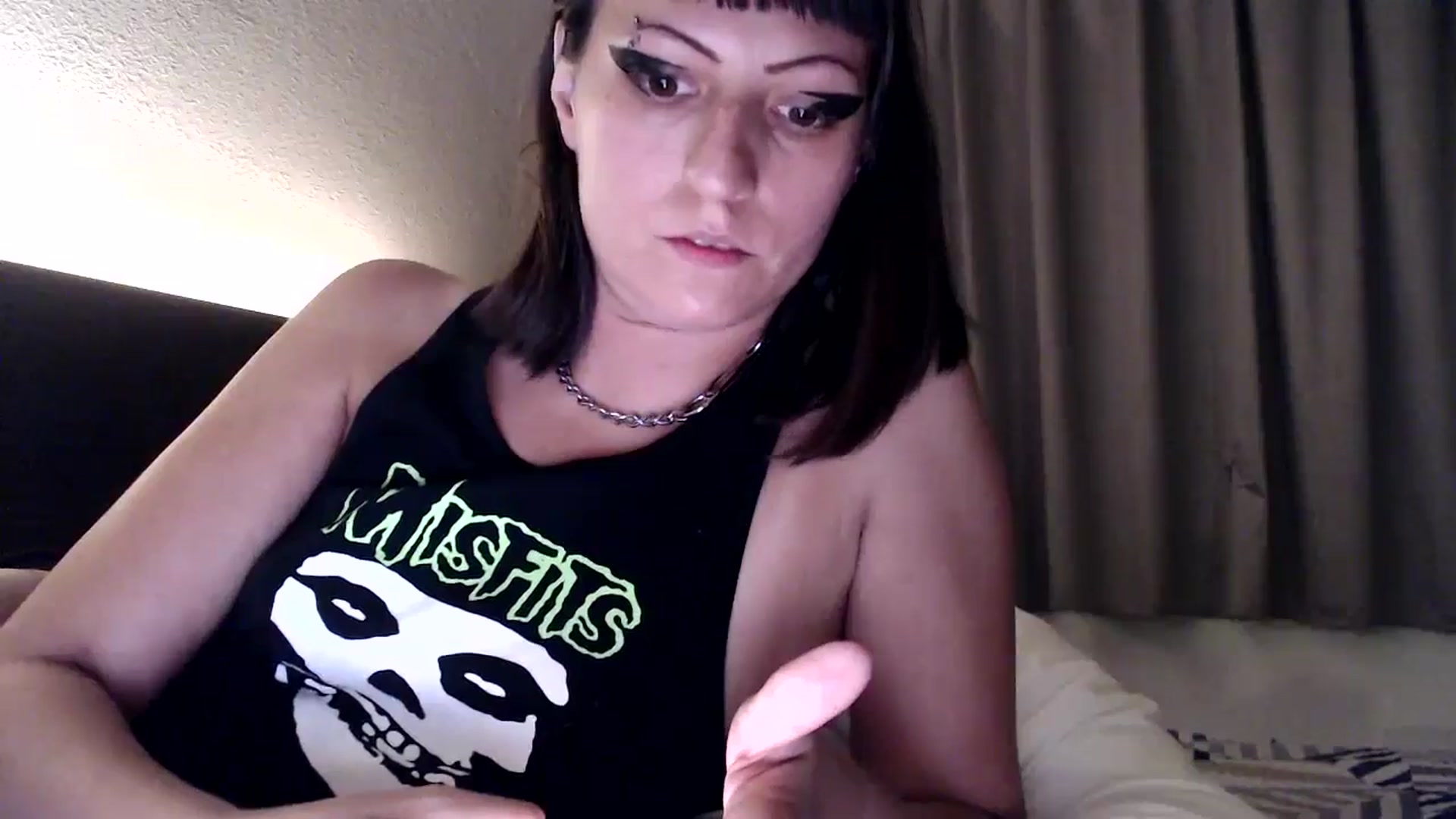 Gallery image thumbnail from MissFrankie_'s myfreecams stream on, 07/28/2024, 11:15 image 8 of 20