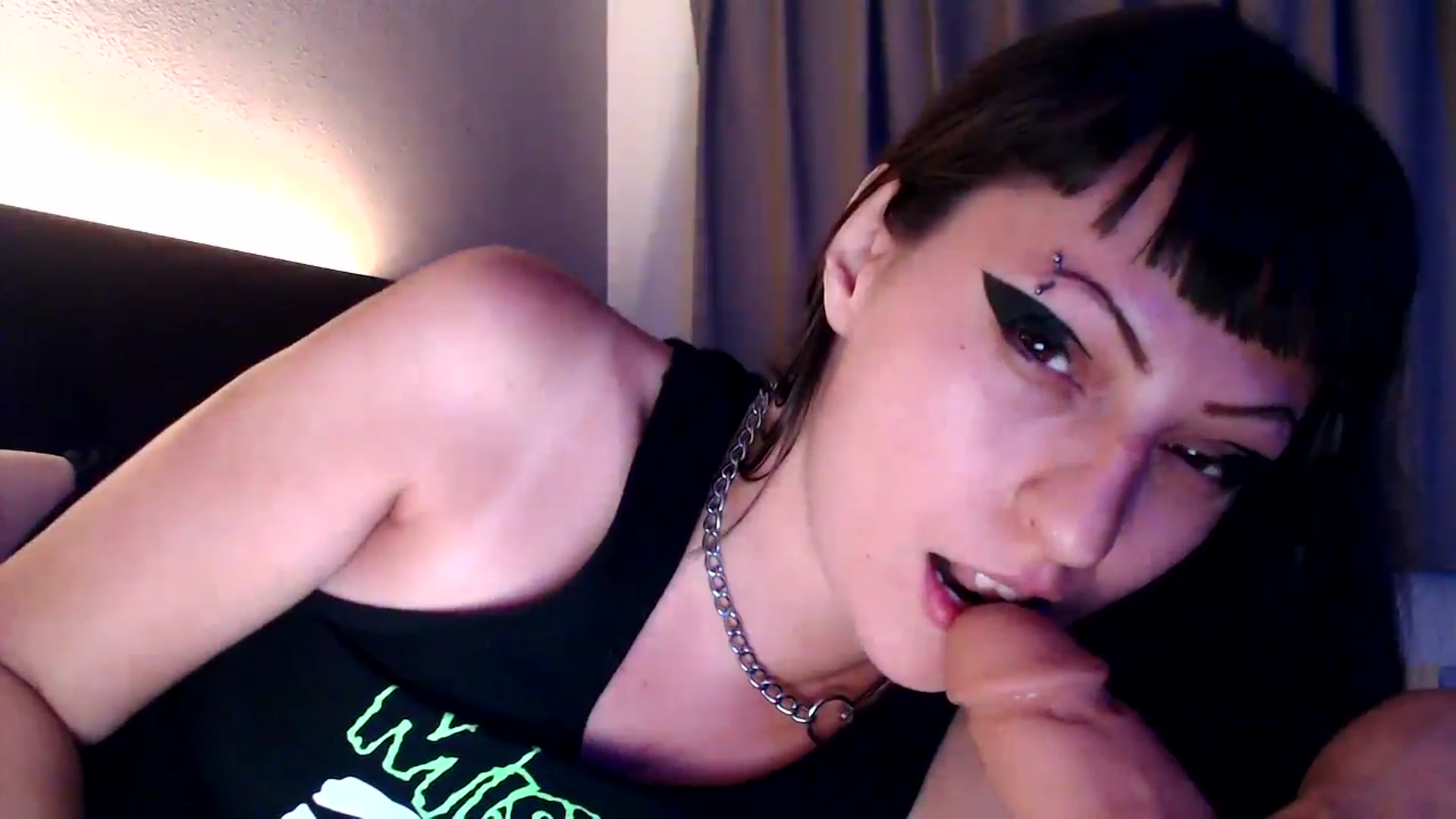 Gallery image thumbnail from MissFrankie_'s myfreecams stream on, 07/28/2024, 11:15 image 3 of 20