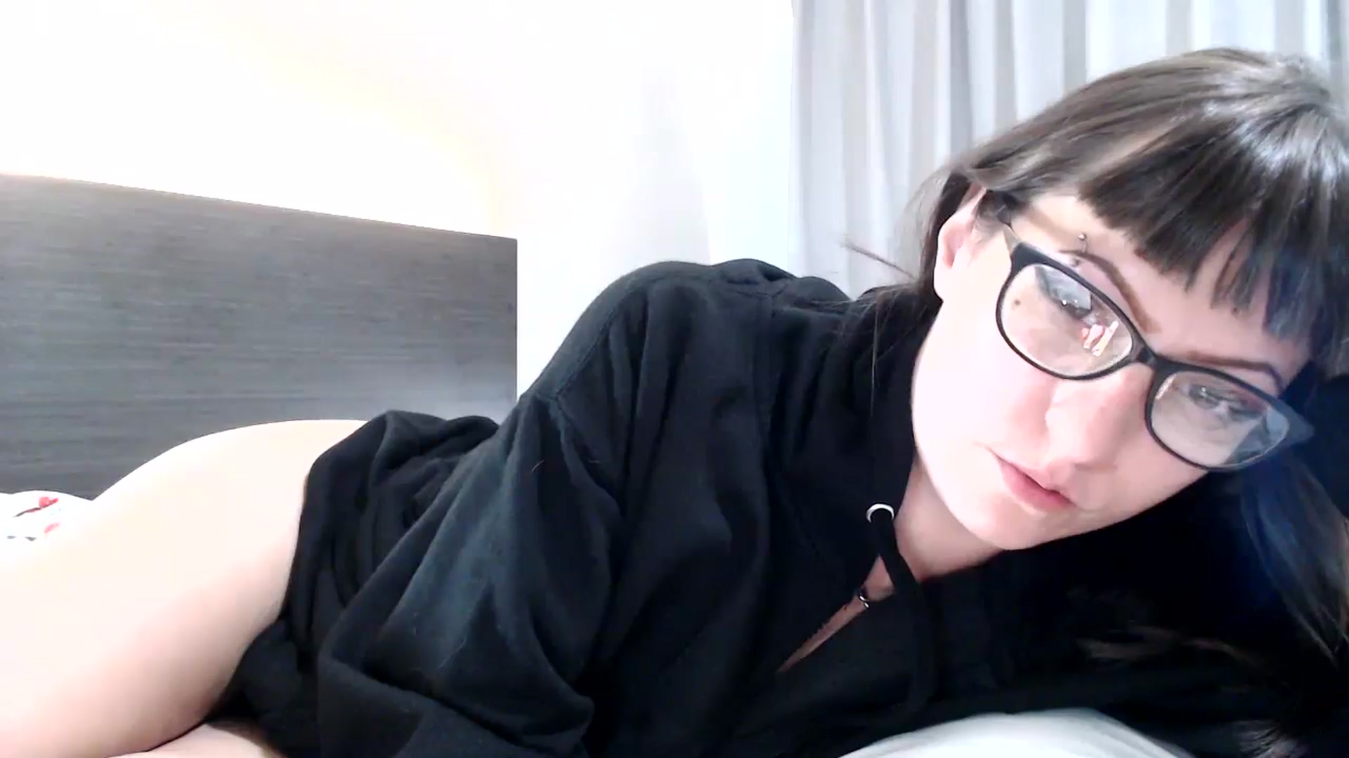 Gallery image thumbnail from MissFrankie_'s myfreecams stream on, 08/12/2024, 16:42 image 15 of 20
