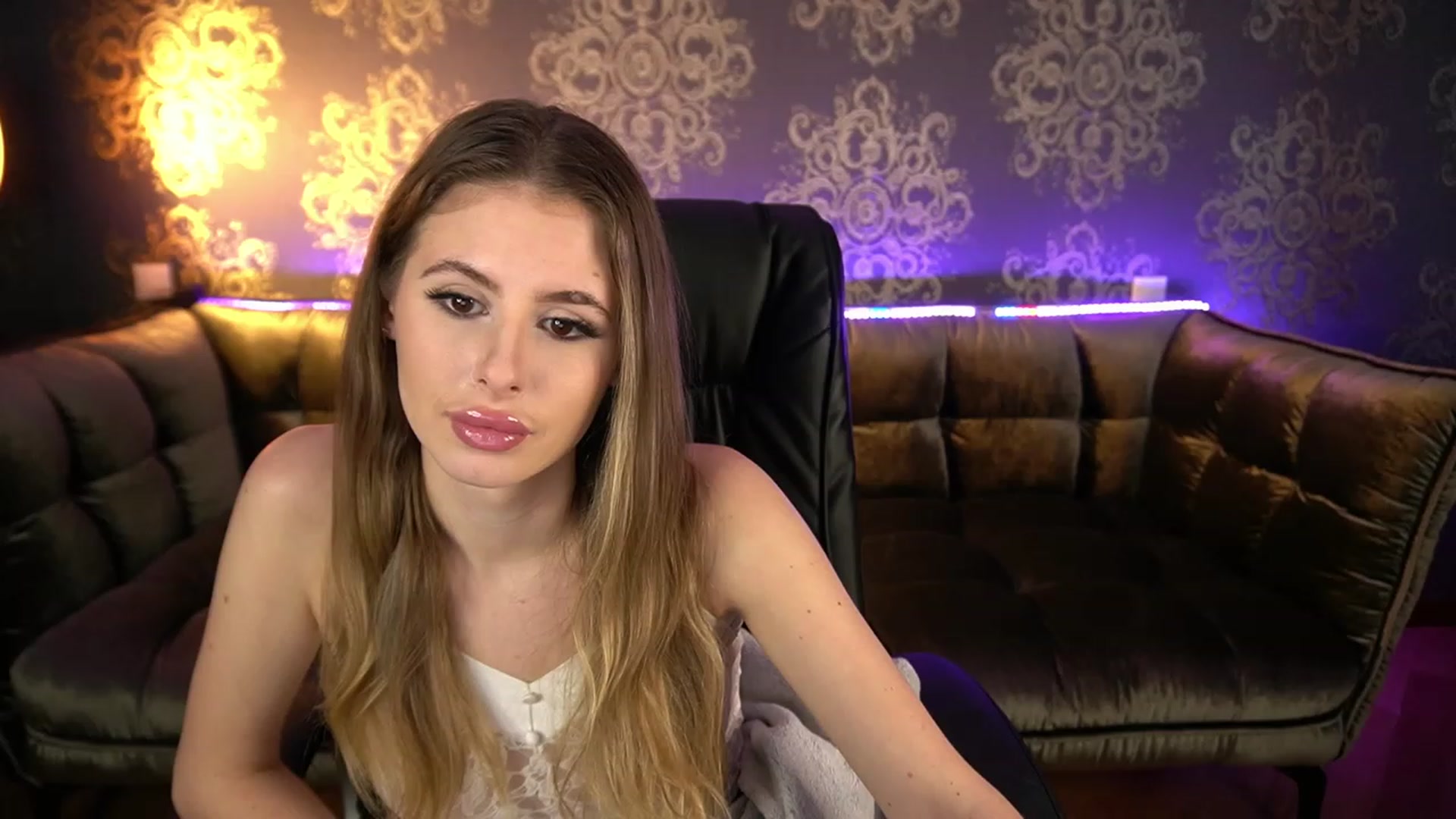 Gallery image thumbnail from MissGadriela's myfreecams stream on, 11/29/2022, 11:06 image 20 of 20