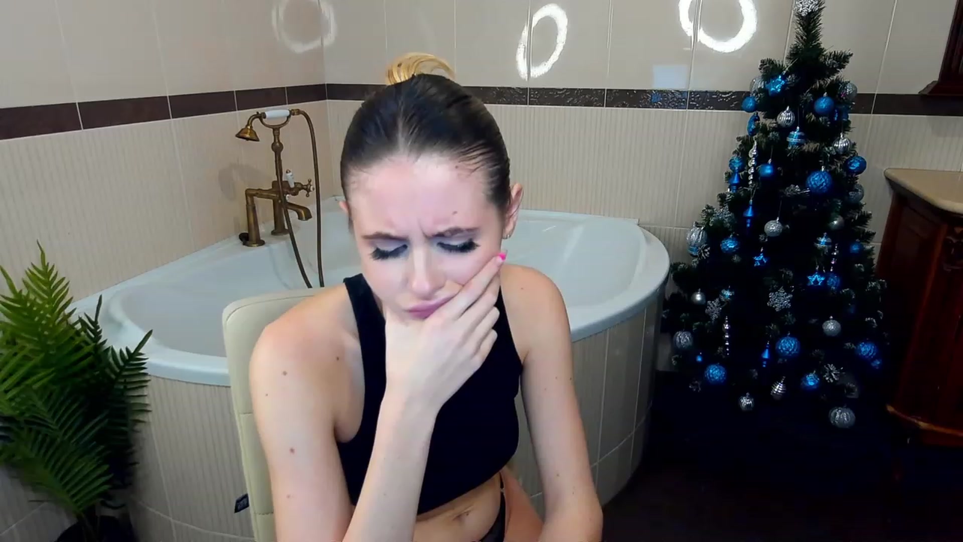 Gallery image thumbnail from MissGadriela's myfreecams stream on, 12/11/2022, 12:21 image 14 of 20
