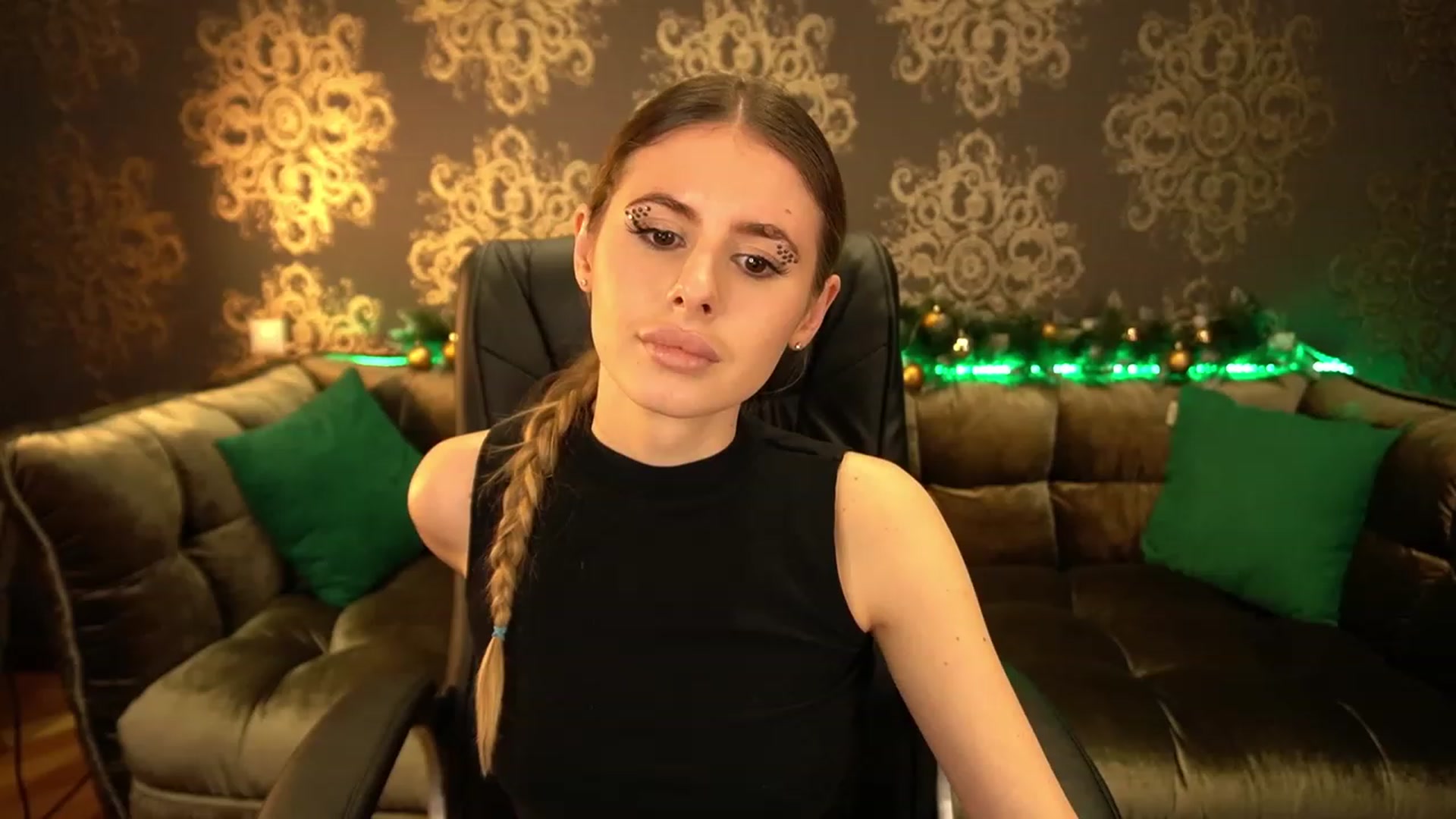 Gallery image thumbnail from MissGadriela's myfreecams stream on, 01/09/2023, 14:21 image 17 of 20