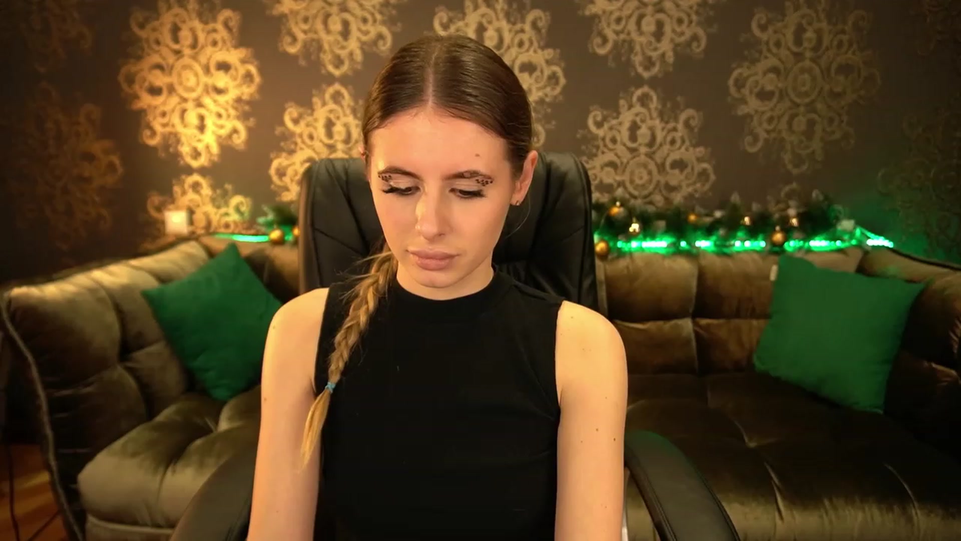 Gallery image thumbnail from MissGadriela's myfreecams stream on, 01/09/2023, 14:21 image 15 of 20