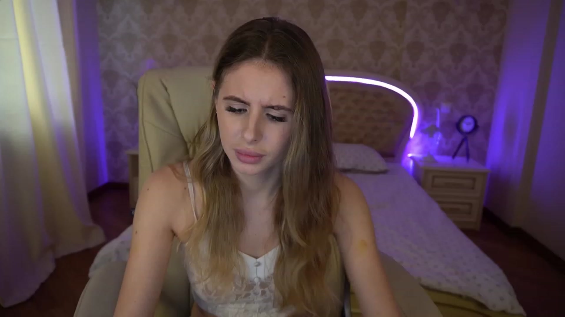 Gallery image thumbnail from MissGadriela's myfreecams stream on, 01/21/2023, 11:12 image 12 of 20
