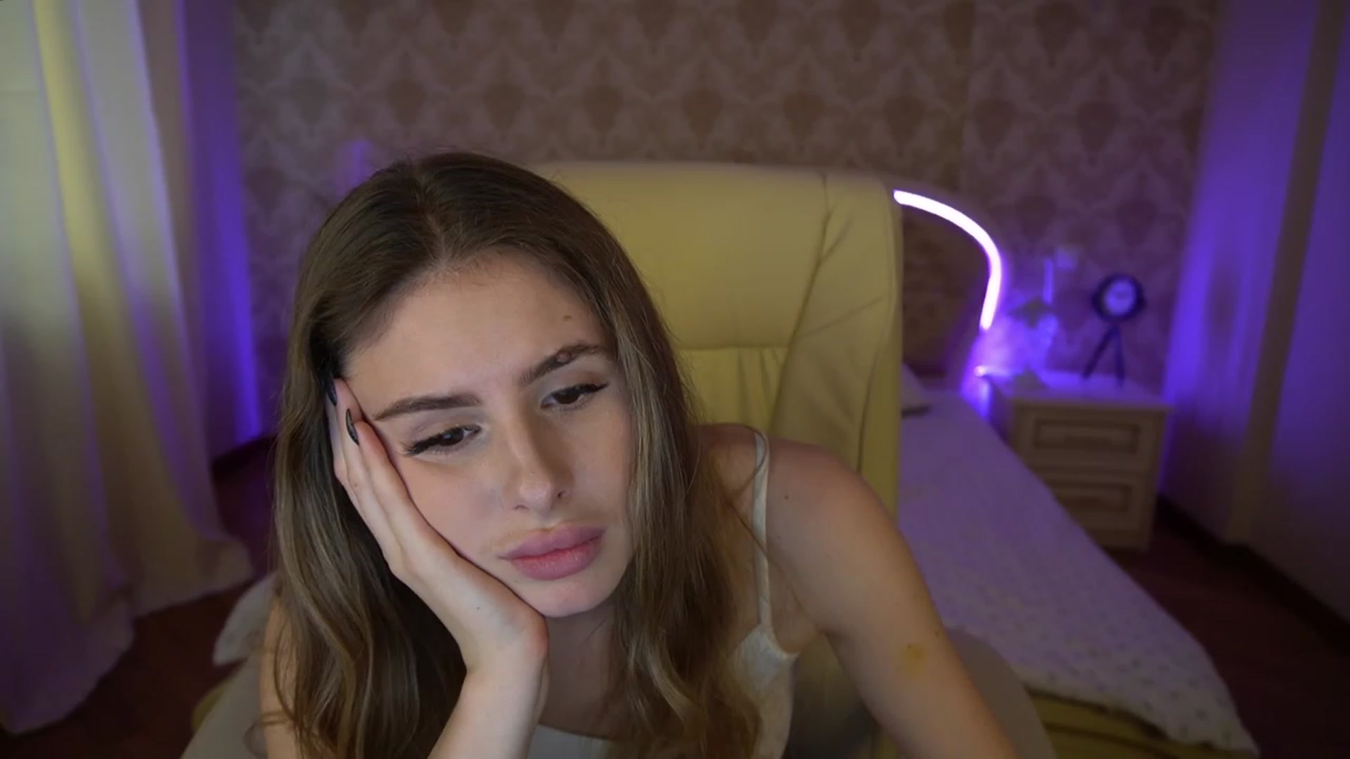 Gallery image thumbnail from MissGadriela's myfreecams stream on, 01/21/2023, 11:12 image 7 of 20