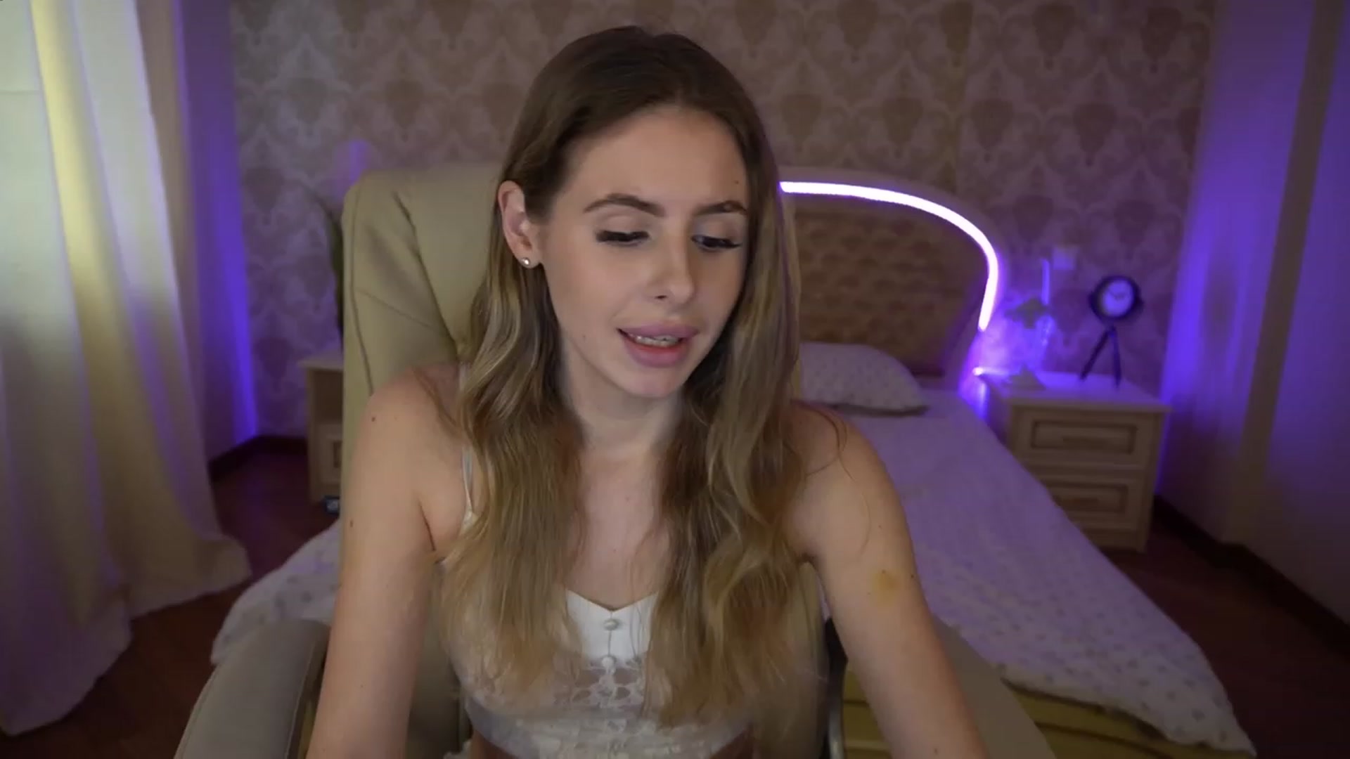 Gallery image thumbnail from MissGadriela's myfreecams stream on, 01/21/2023, 11:12 image 13 of 20