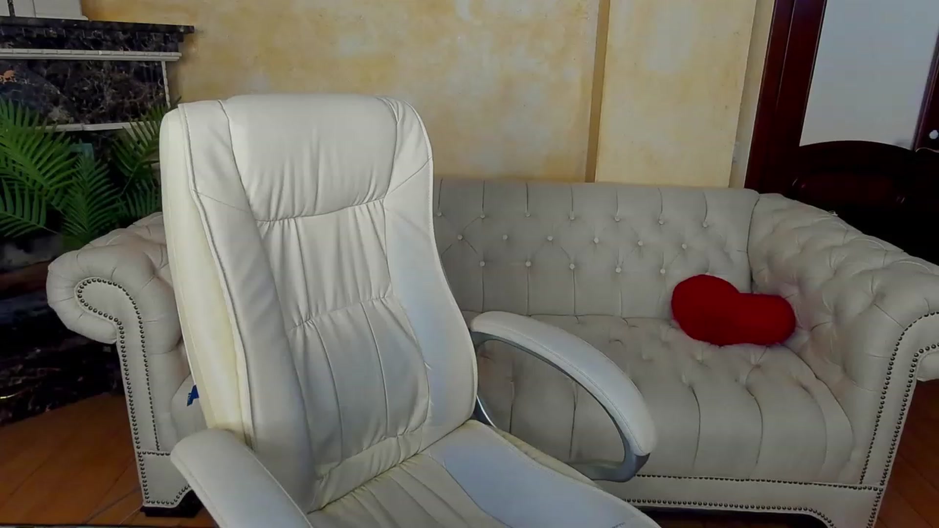 Gallery image thumbnail from MissGadriela's myfreecams stream on, 02/01/2023, 08:19 image 9 of 20