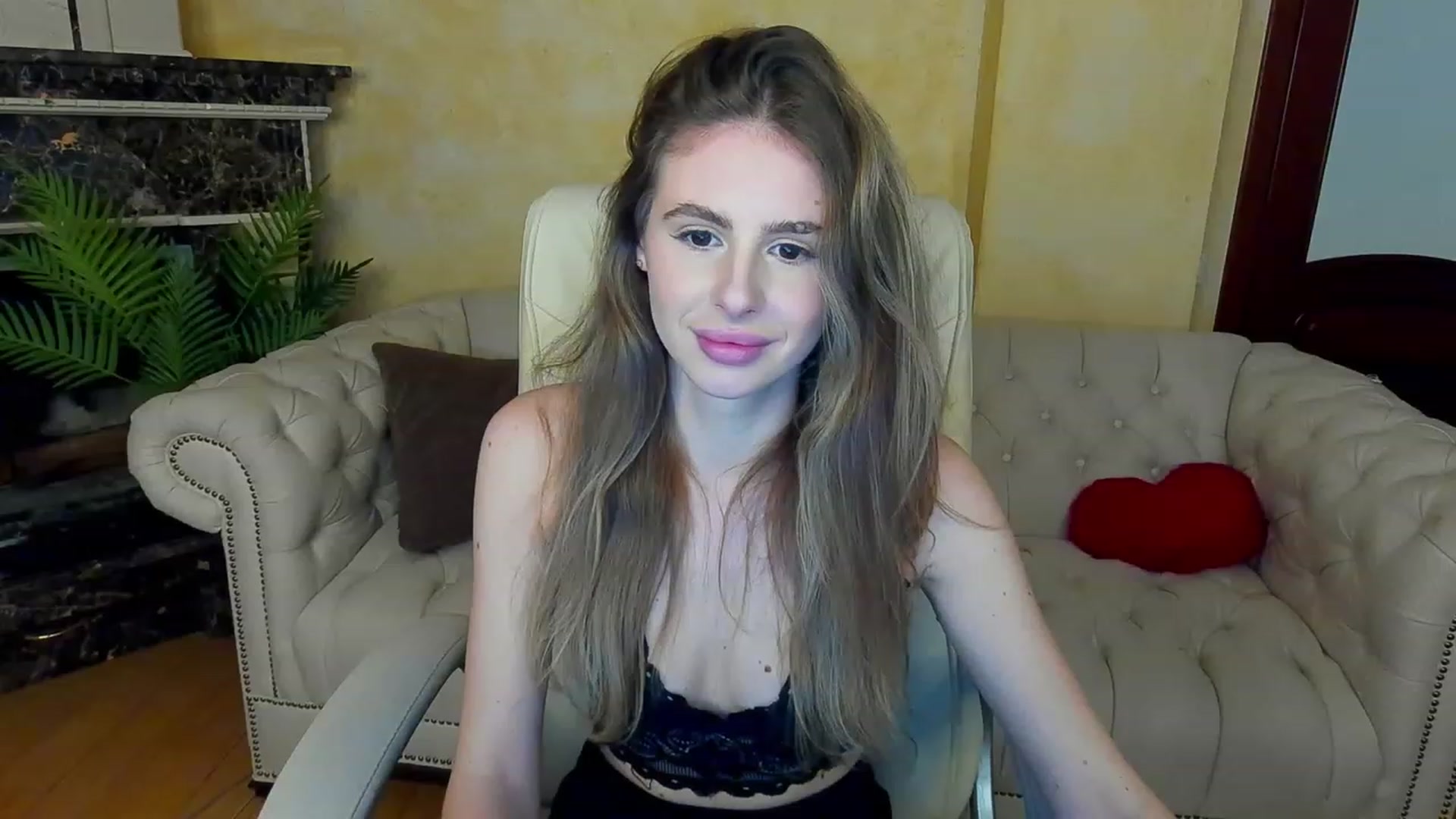 Gallery image thumbnail from MissGadriela's myfreecams stream on, 02/02/2023, 07:06 image 1 of 20