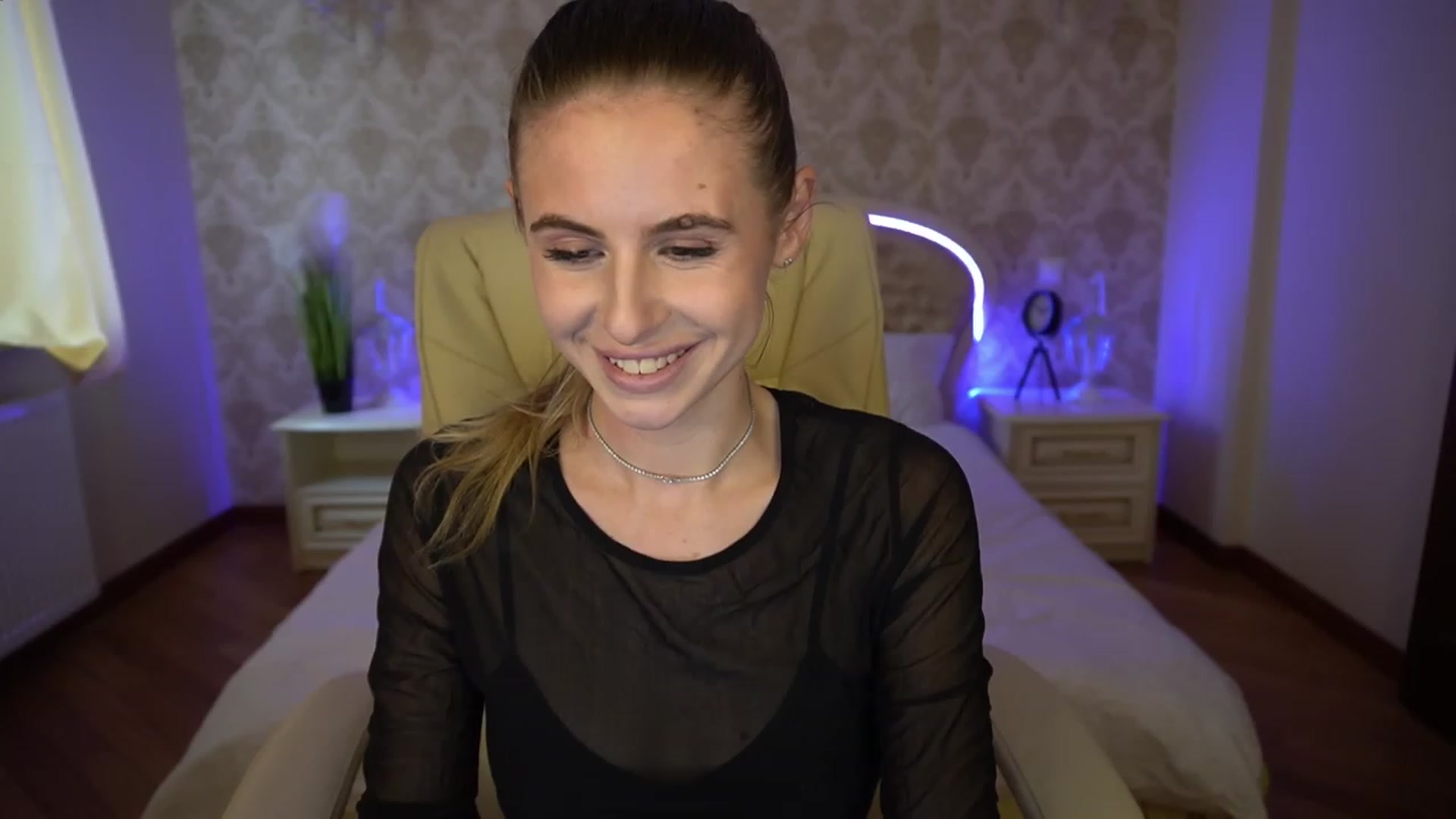 Gallery image thumbnail from MissGadriela's myfreecams stream on, 02/20/2023, 14:21 image 6 of 20