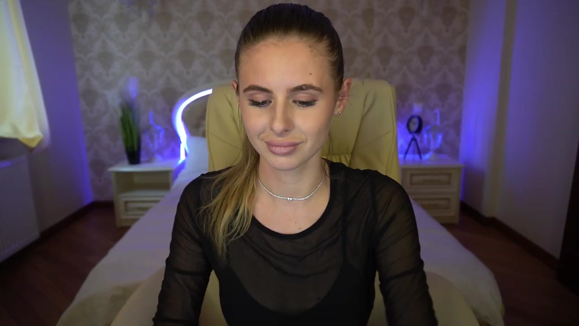 Gallery image thumbnail from MissGadriela's myfreecams stream on, 02/20/2023, 14:21 image 19 of 20