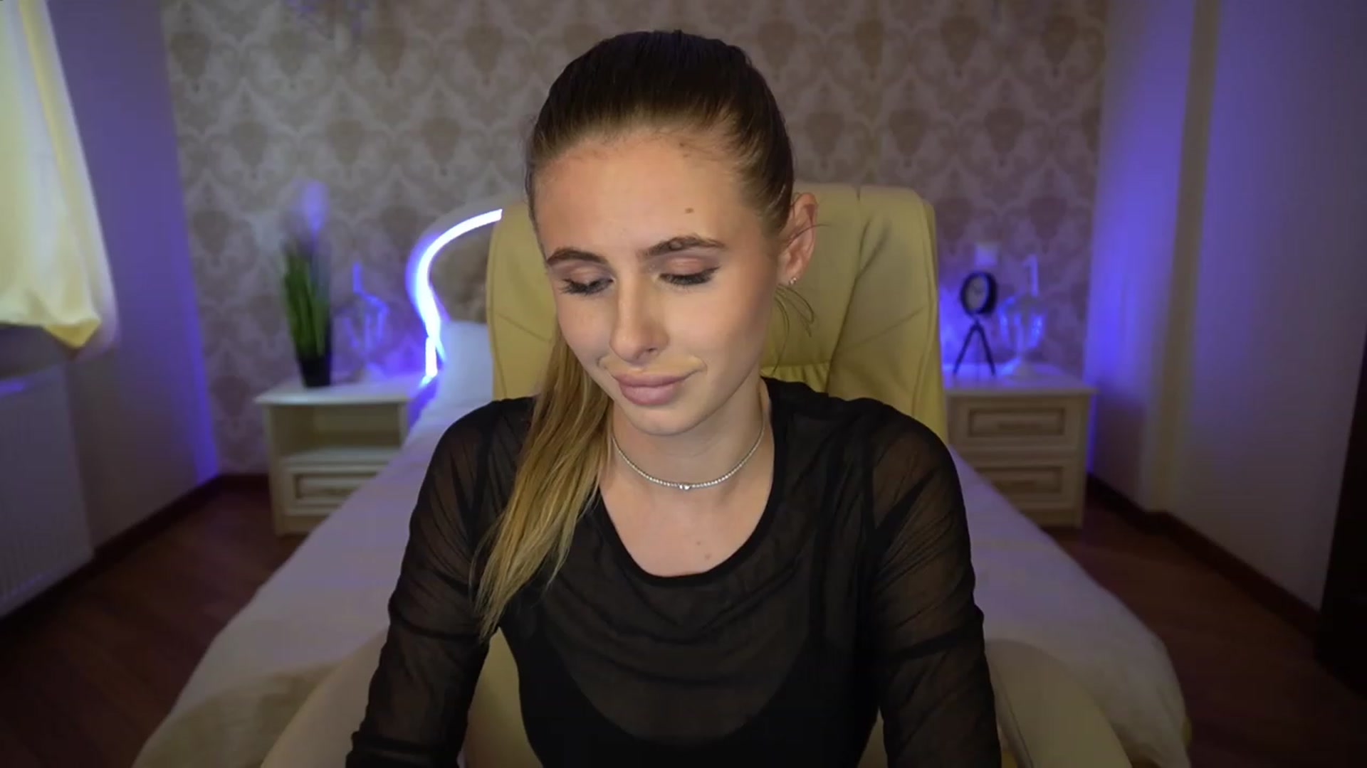Gallery image thumbnail from MissGadriela's myfreecams stream on, 02/20/2023, 14:21 image 13 of 20