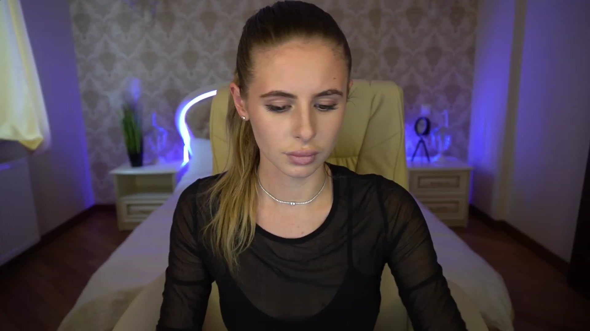 Gallery image thumbnail from MissGadriela's myfreecams stream on, 02/20/2023, 14:21 image 18 of 20