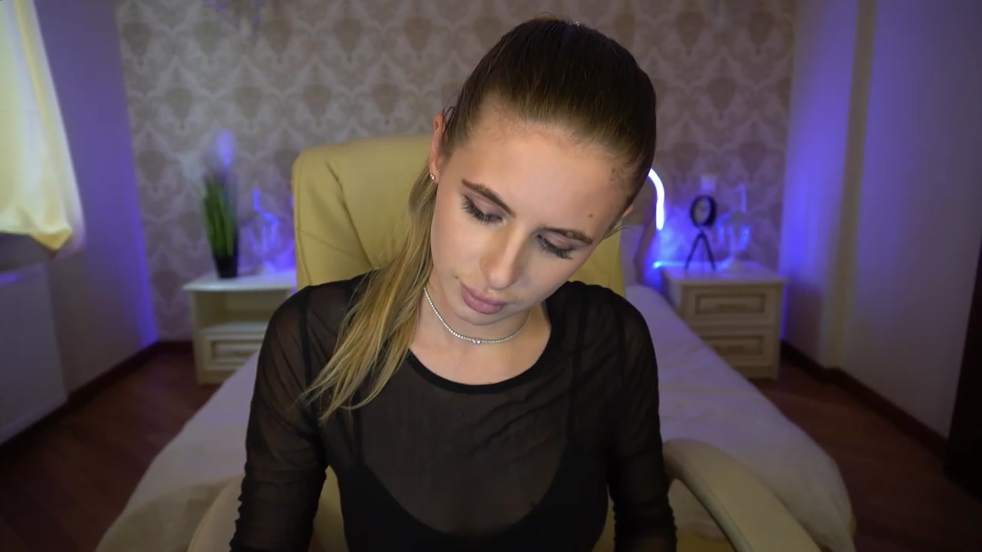 Gallery image thumbnail from MissGadriela's myfreecams stream on, 02/20/2023, 14:21 image 10 of 20