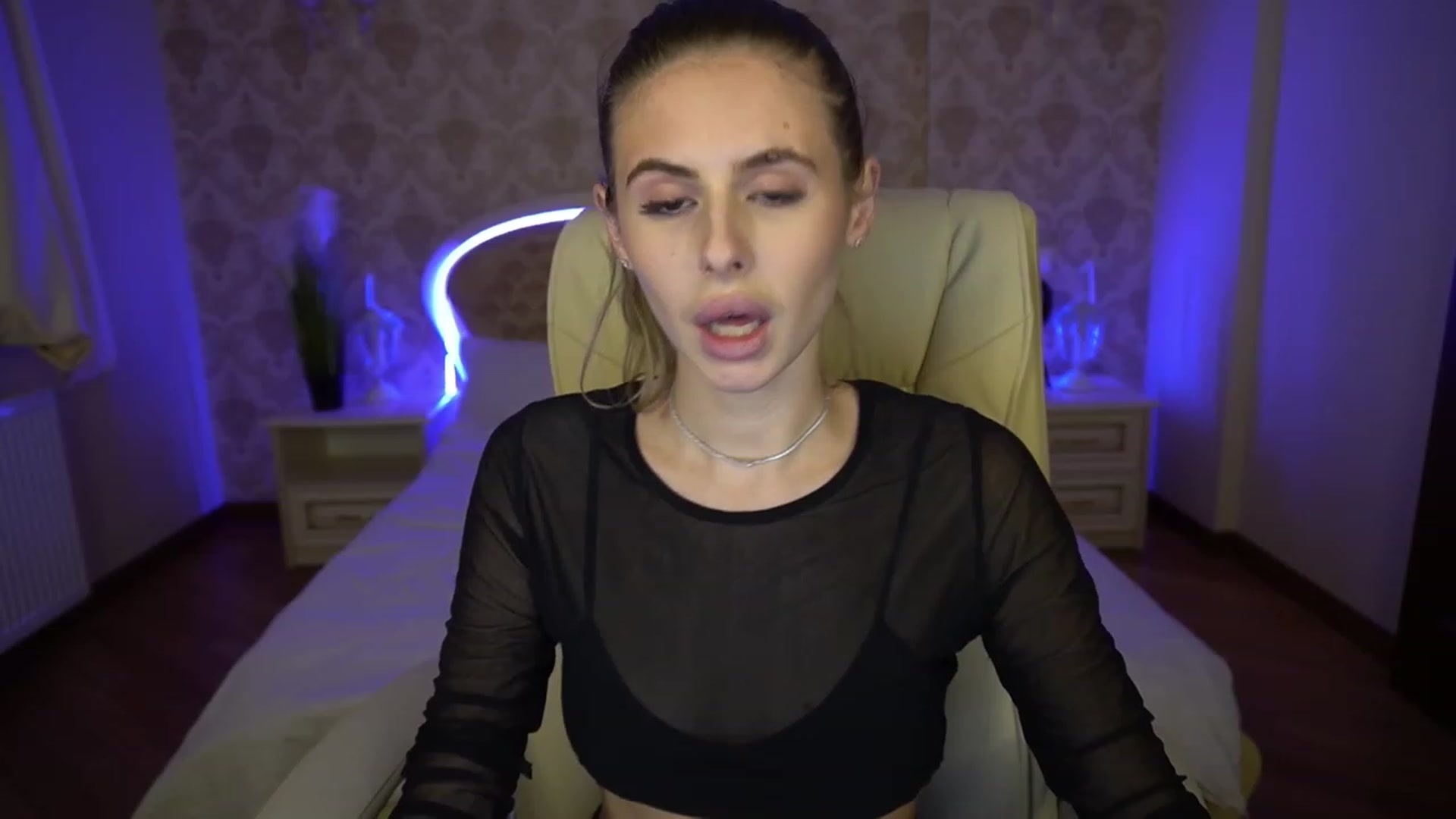 Gallery image thumbnail from MissGadriela's myfreecams stream on, 02/20/2023, 16:55 image 17 of 20