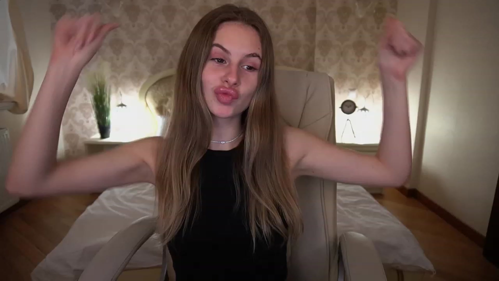 Gallery image thumbnail from MissGadriela's myfreecams stream on, 02/27/2023, 07:08 image 9 of 20