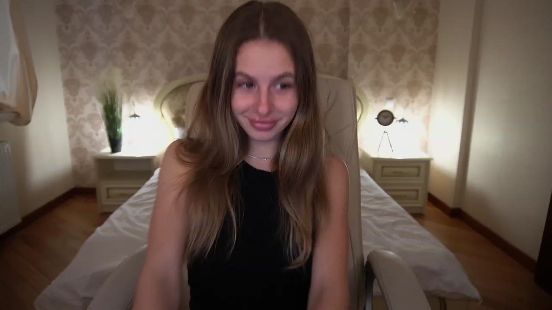 Gallery image thumbnail from MissGadriela's myfreecams stream on, 02/27/2023, 07:08 image 7 of 20
