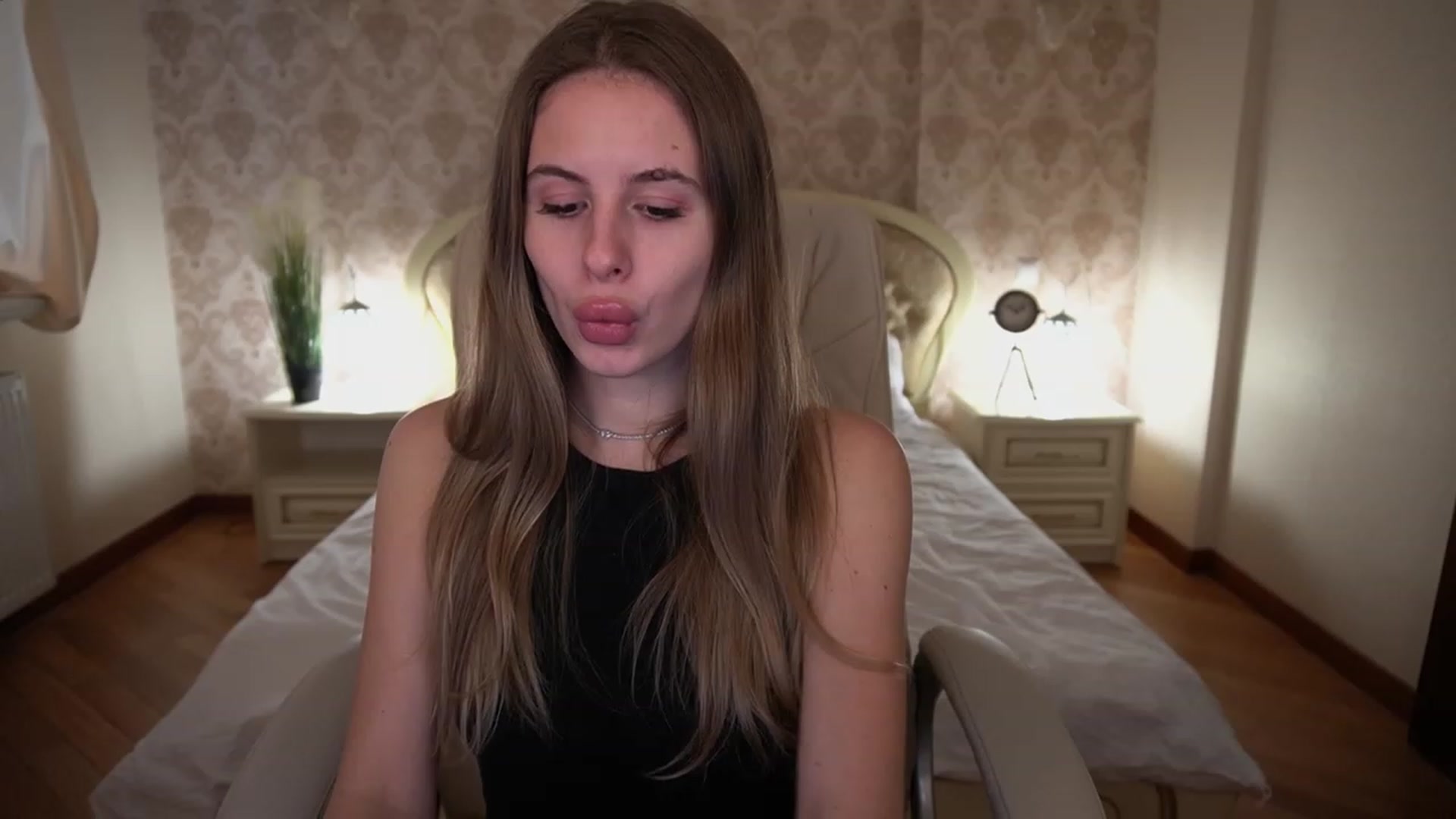Gallery image thumbnail from MissGadriela's myfreecams stream on, 02/27/2023, 07:08 image 1 of 20