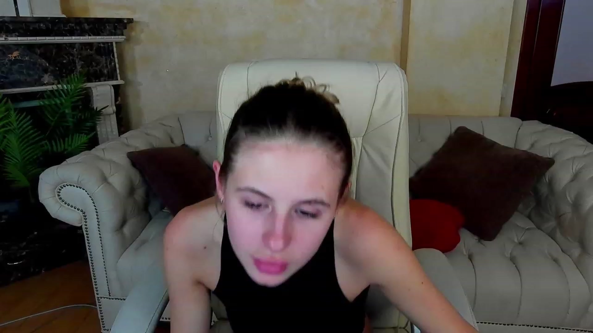 Gallery image thumbnail from MissGadriela's myfreecams stream on, 03/05/2023, 10:24 image 5 of 20