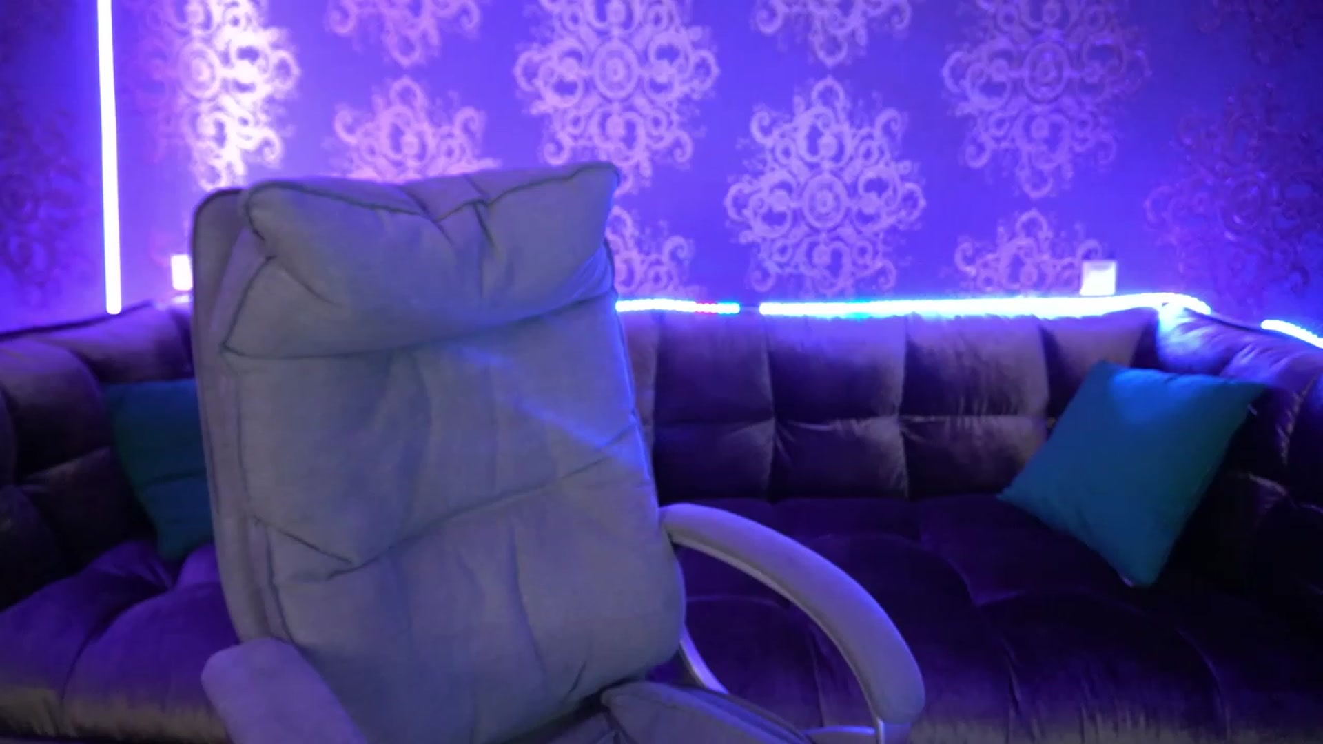 Gallery image thumbnail from MissGadriela's myfreecams stream on, 03/07/2023, 18:38 image 10 of 20