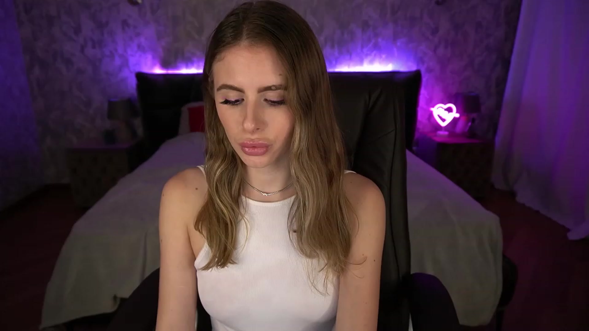 Gallery image thumbnail from MissGadriela's myfreecams stream on, 03/27/2023, 16:56 image 6 of 20