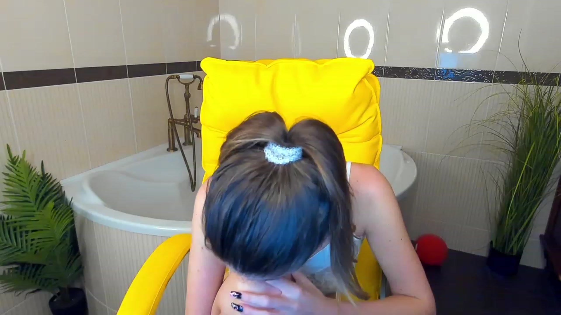 Gallery image thumbnail from MissGadriela's myfreecams stream on, 04/02/2023, 17:35 image 10 of 20