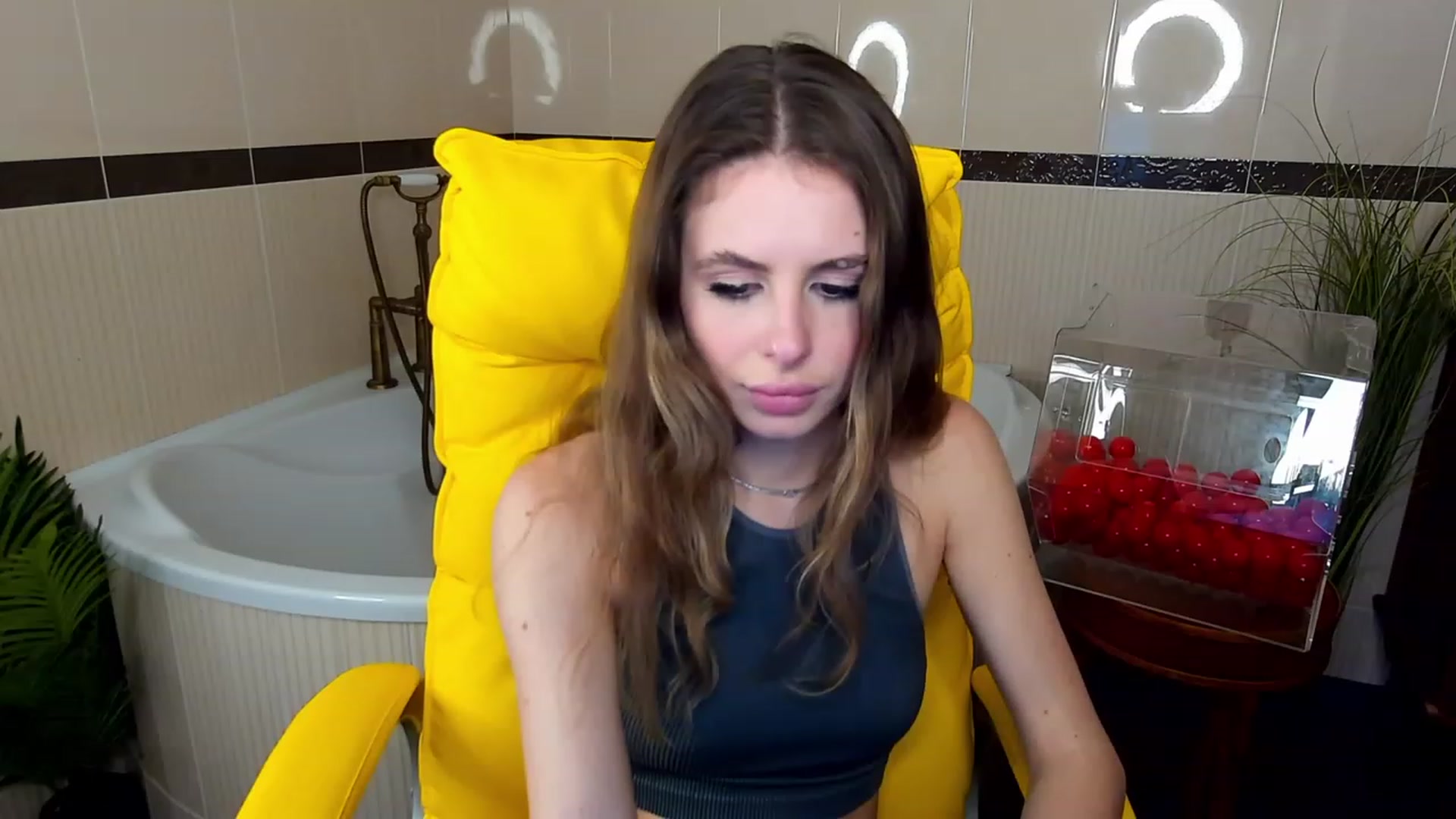 Gallery image thumbnail from MissGadriela's myfreecams stream on, 04/11/2023, 10:29 image 16 of 20