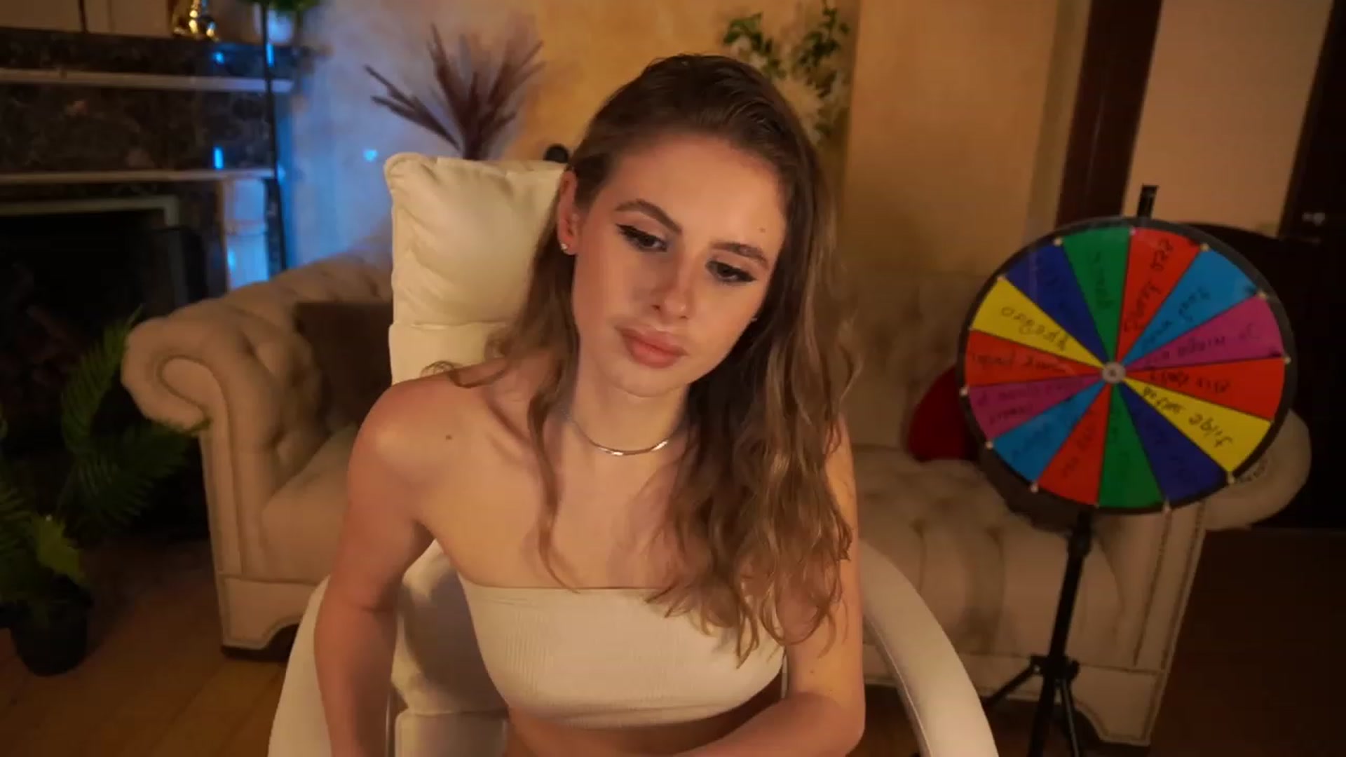 Gallery image thumbnail from MissGadriela's myfreecams stream on, 04/14/2023, 17:07 image 15 of 20