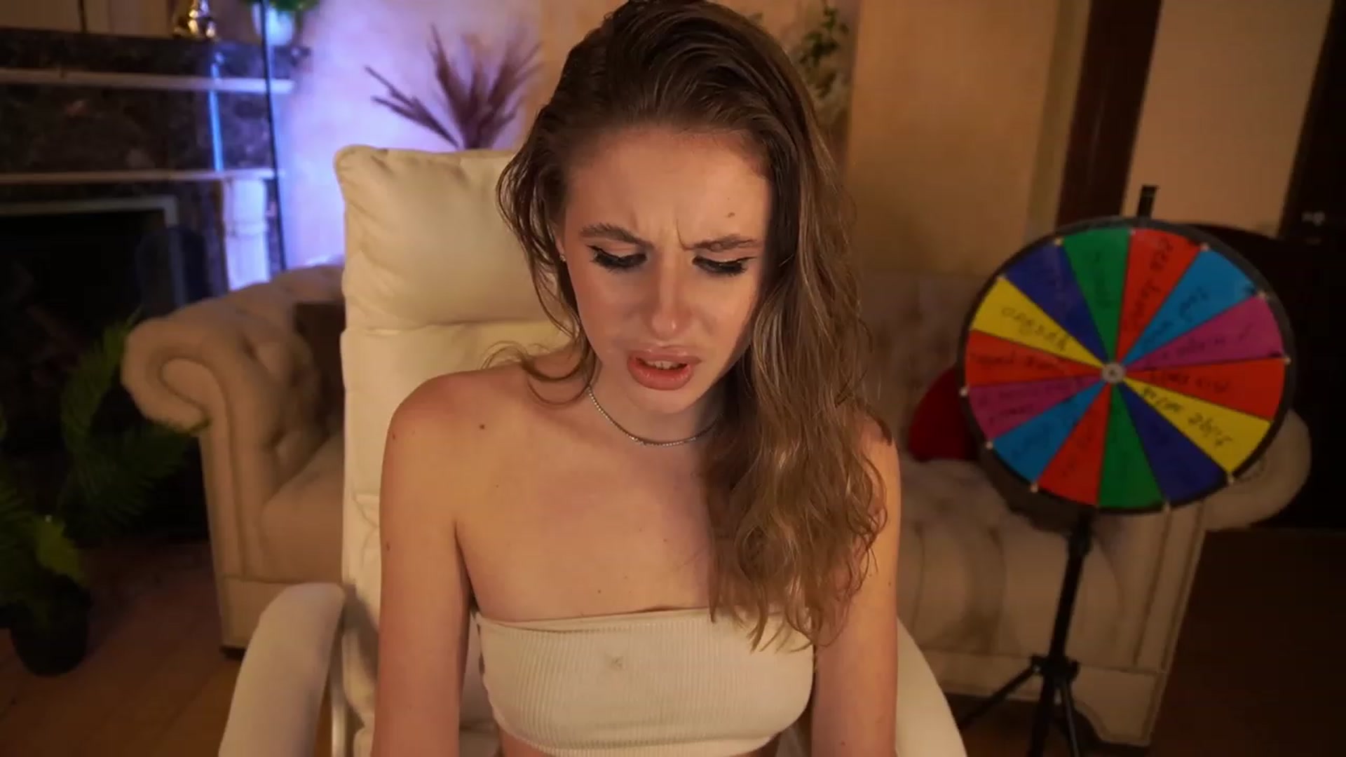 Gallery image thumbnail from MissGadriela's myfreecams stream on, 04/14/2023, 17:07 image 8 of 20