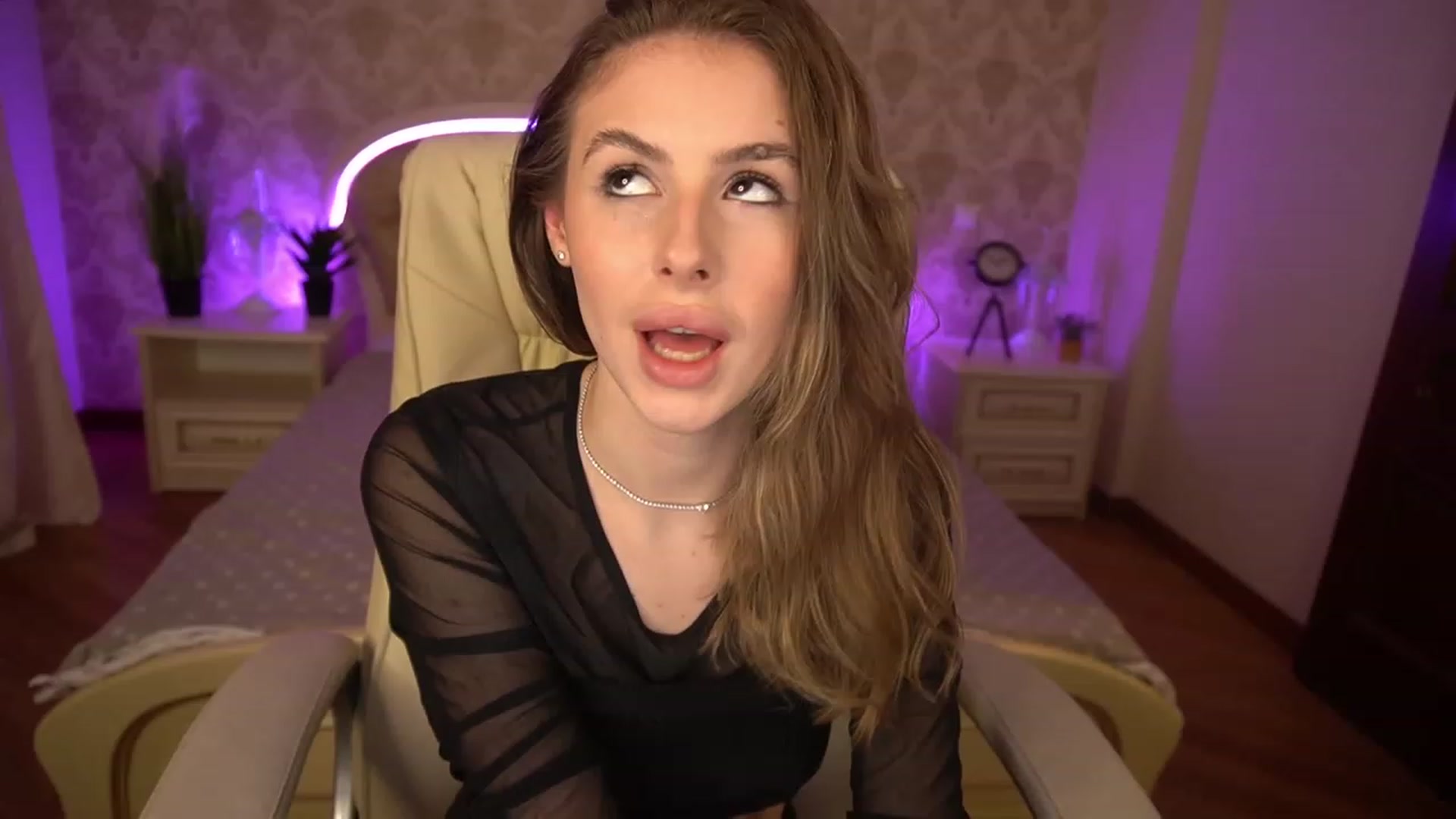 Gallery image thumbnail from MissGadriela's myfreecams stream on, 04/18/2023, 07:25 image 13 of 20