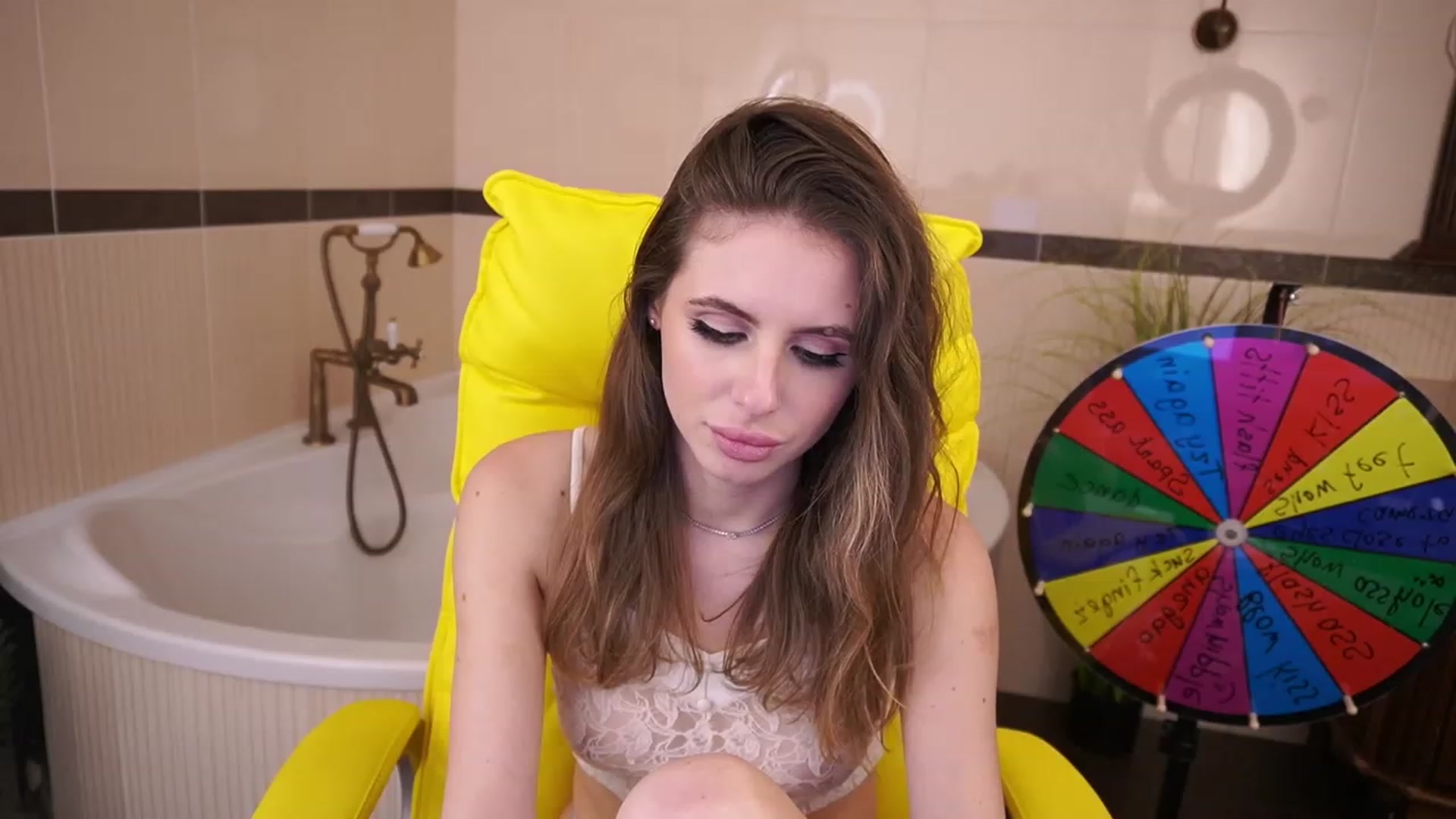 Gallery image thumbnail from MissGadriela's myfreecams stream on, 04/26/2023, 16:41 image 16 of 20