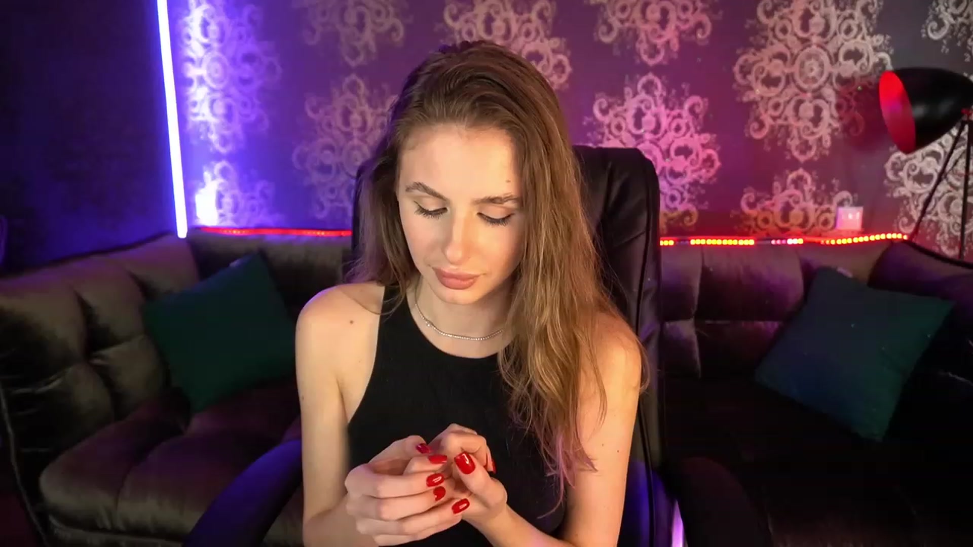 Gallery image thumbnail from MissGadriela's myfreecams stream on, 05/03/2023, 07:34 image 17 of 20