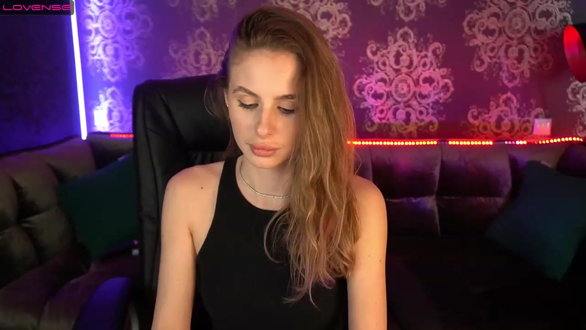 Gallery image thumbnail from MissGadriela's myfreecams stream on, 05/03/2023, 11:57 image 14 of 20