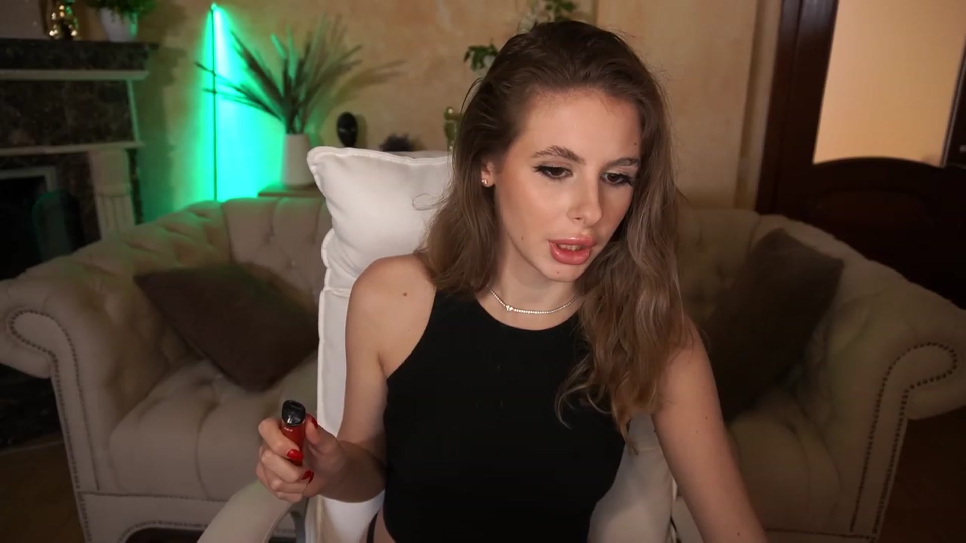 Gallery image thumbnail from MissGadriela's myfreecams stream on, 05/11/2023, 10:11 image 10 of 20