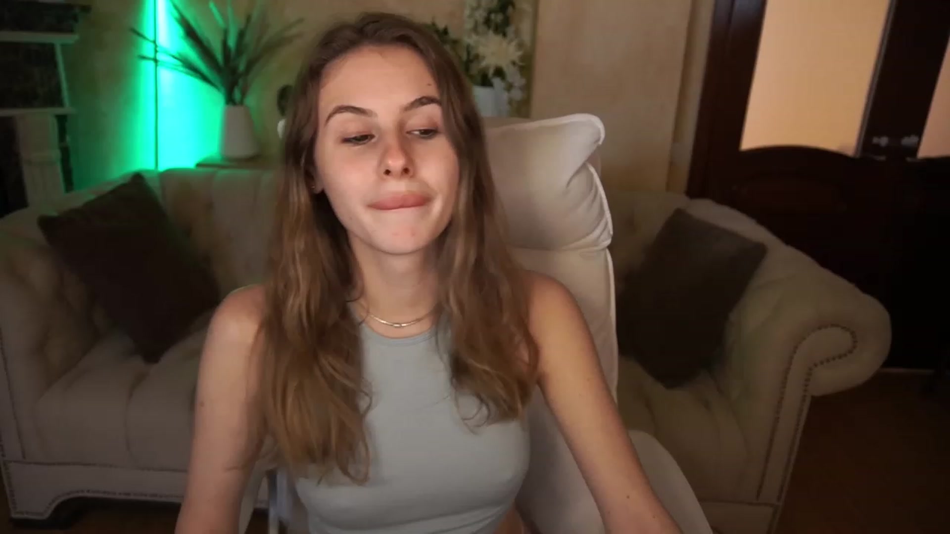 Gallery image thumbnail from MissGadriela's myfreecams stream on, 05/13/2023, 08:09 image 9 of 20