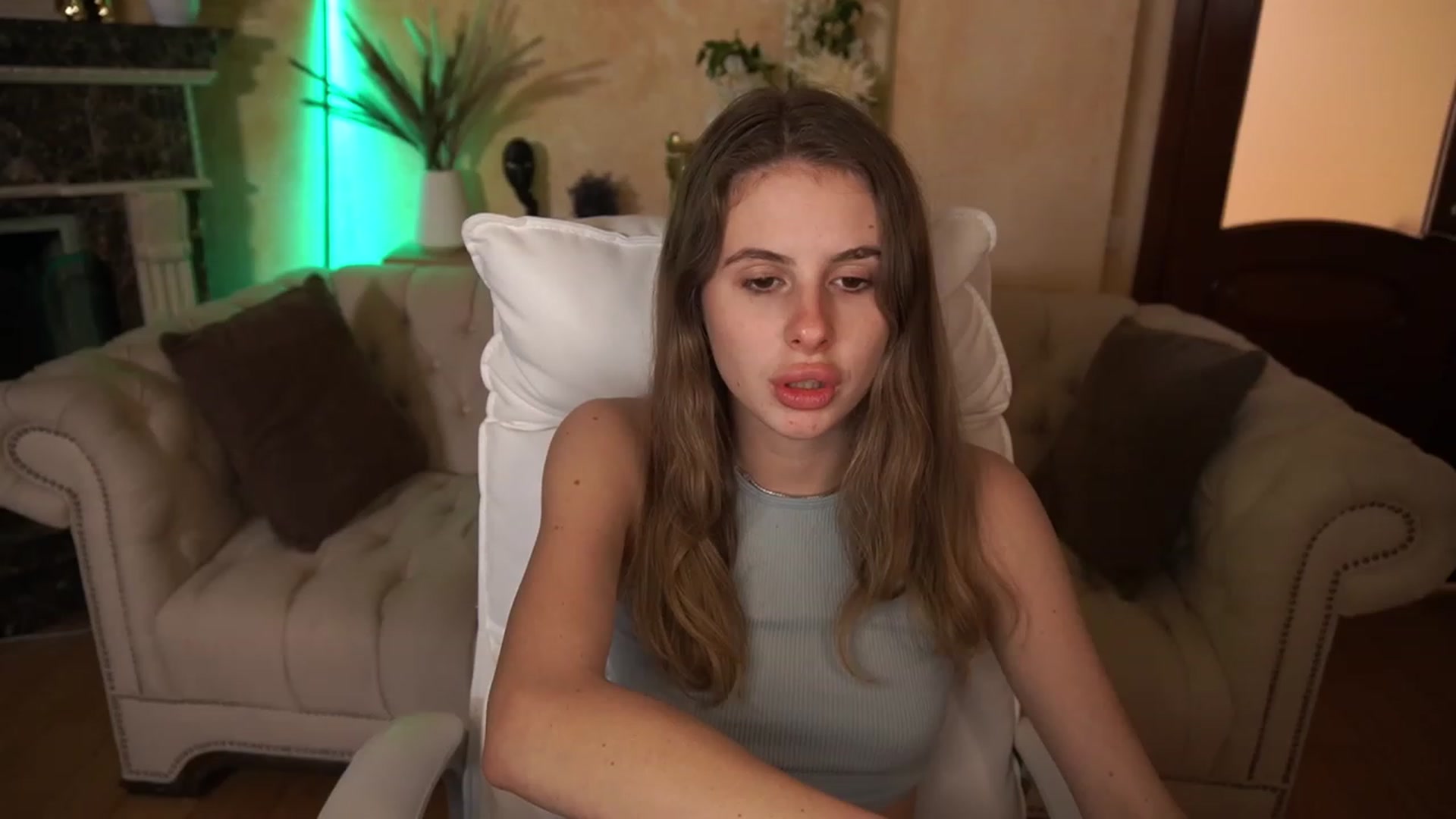 Gallery image thumbnail from MissGadriela's myfreecams stream on, 05/13/2023, 11:43 image 11 of 20
