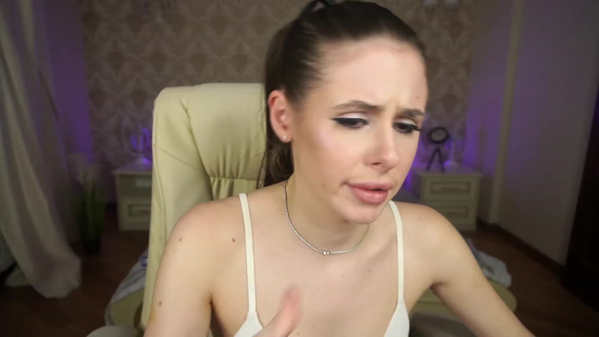 Gallery image thumbnail from MissGadriela's myfreecams stream on, 05/20/2023, 03:21 image 16 of 20