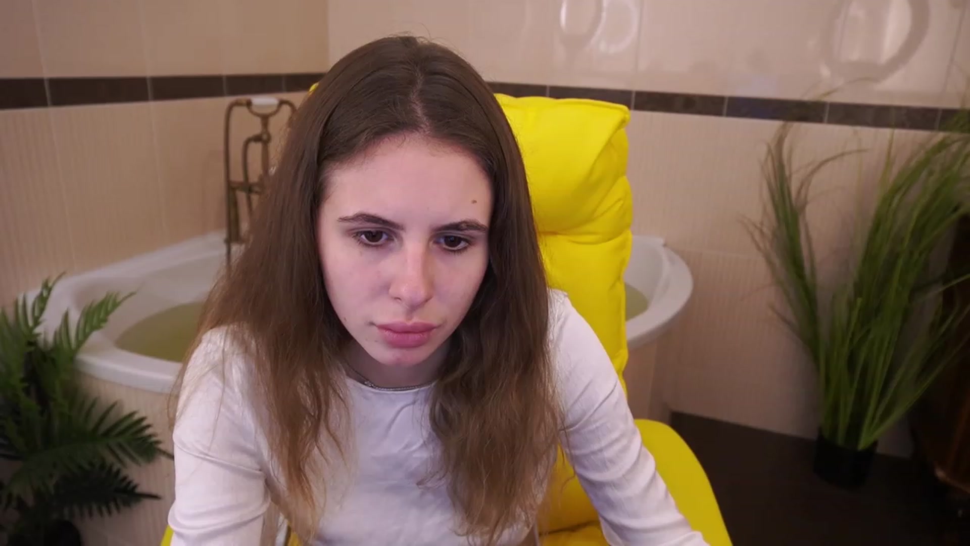 Gallery image thumbnail from MissGadriela's myfreecams stream on, 05/21/2023, 11:52 image 10 of 20