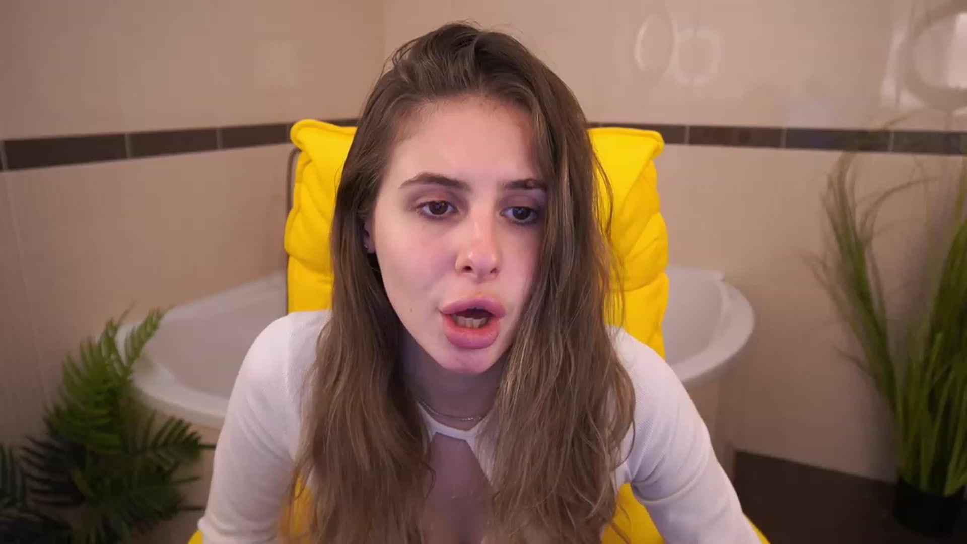 Gallery image thumbnail from MissGadriela's myfreecams stream on, 05/24/2023, 16:08 image 20 of 20