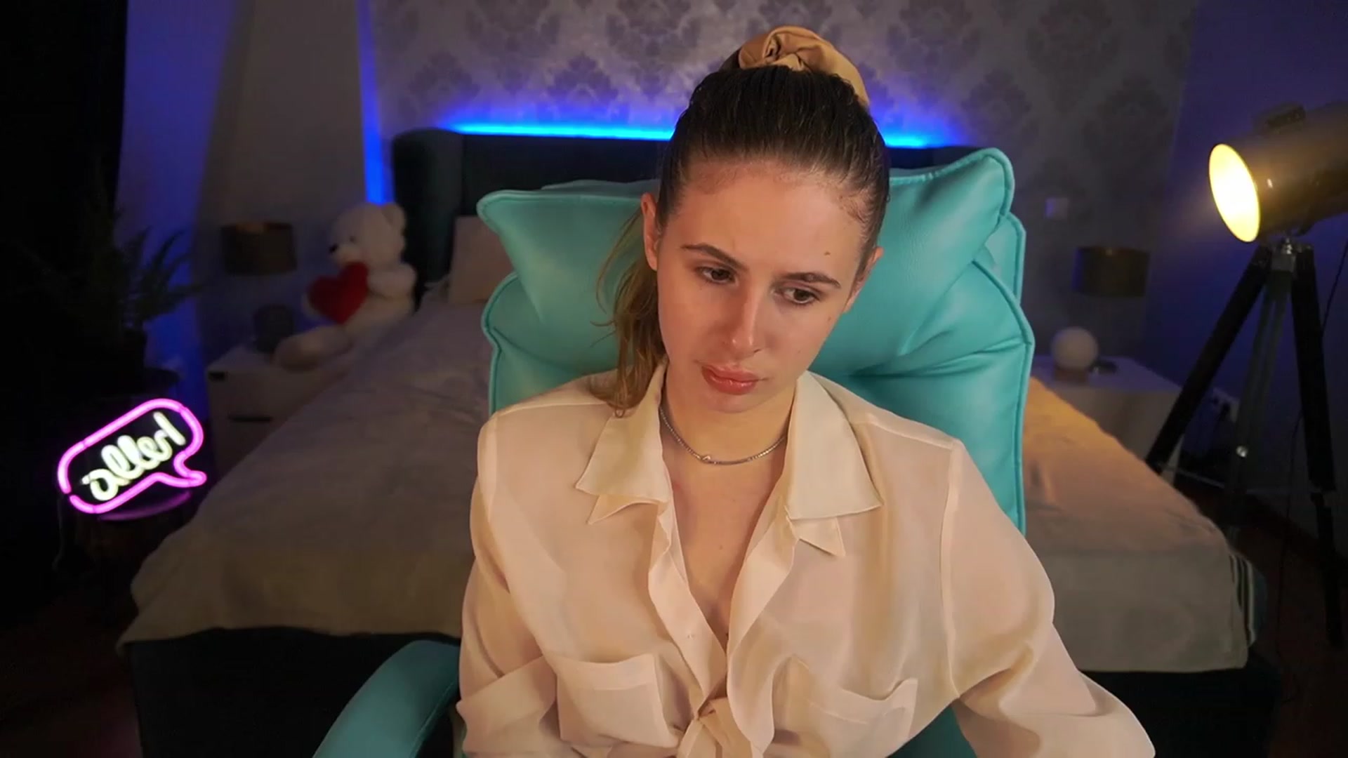 Gallery image thumbnail from MissGadriela's myfreecams stream on, 05/30/2023, 14:39 image 9 of 20